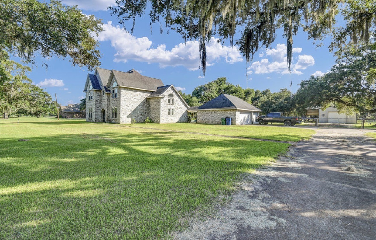 Listing photo 1