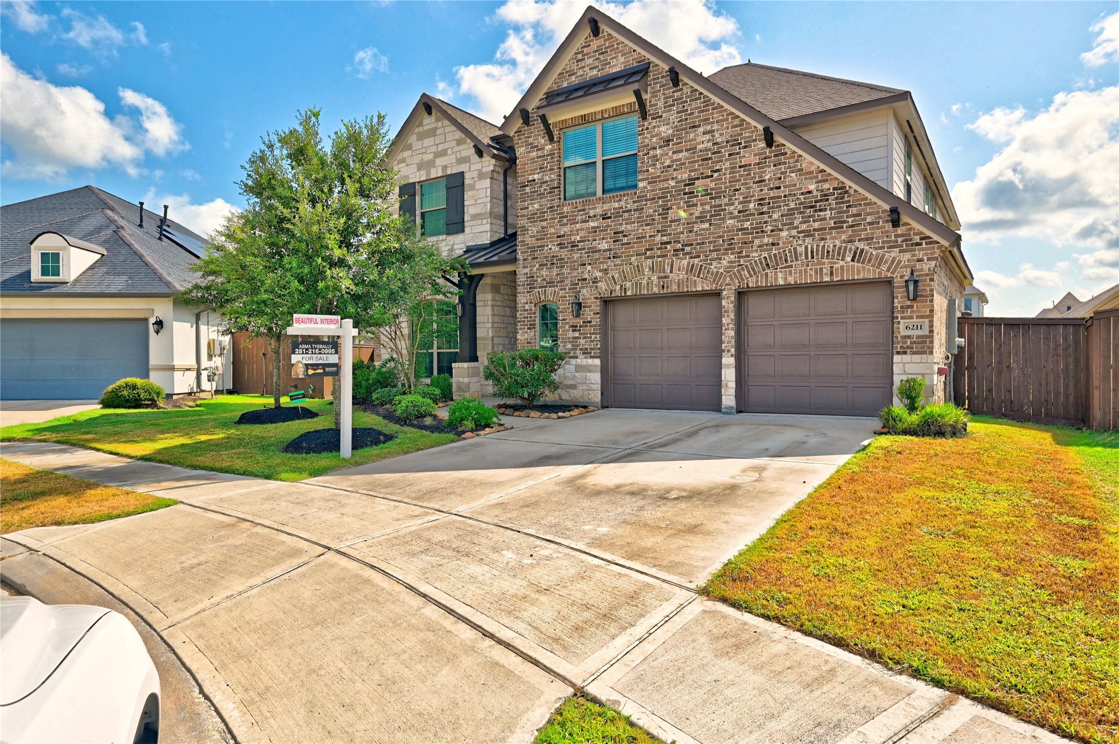 Listing photo 1