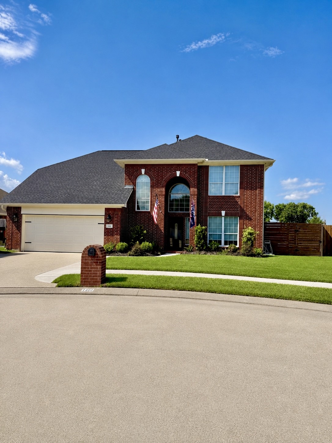 Listing photo 1