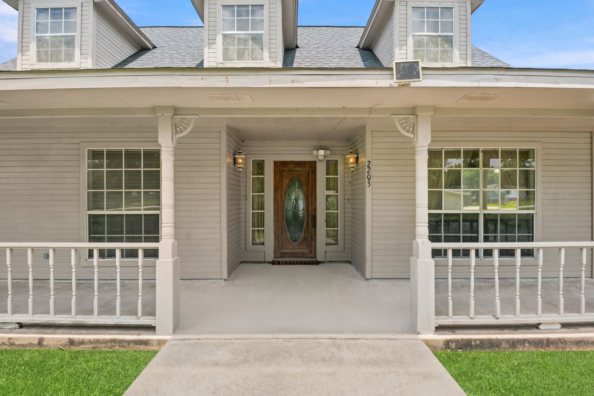 Listing photo 1