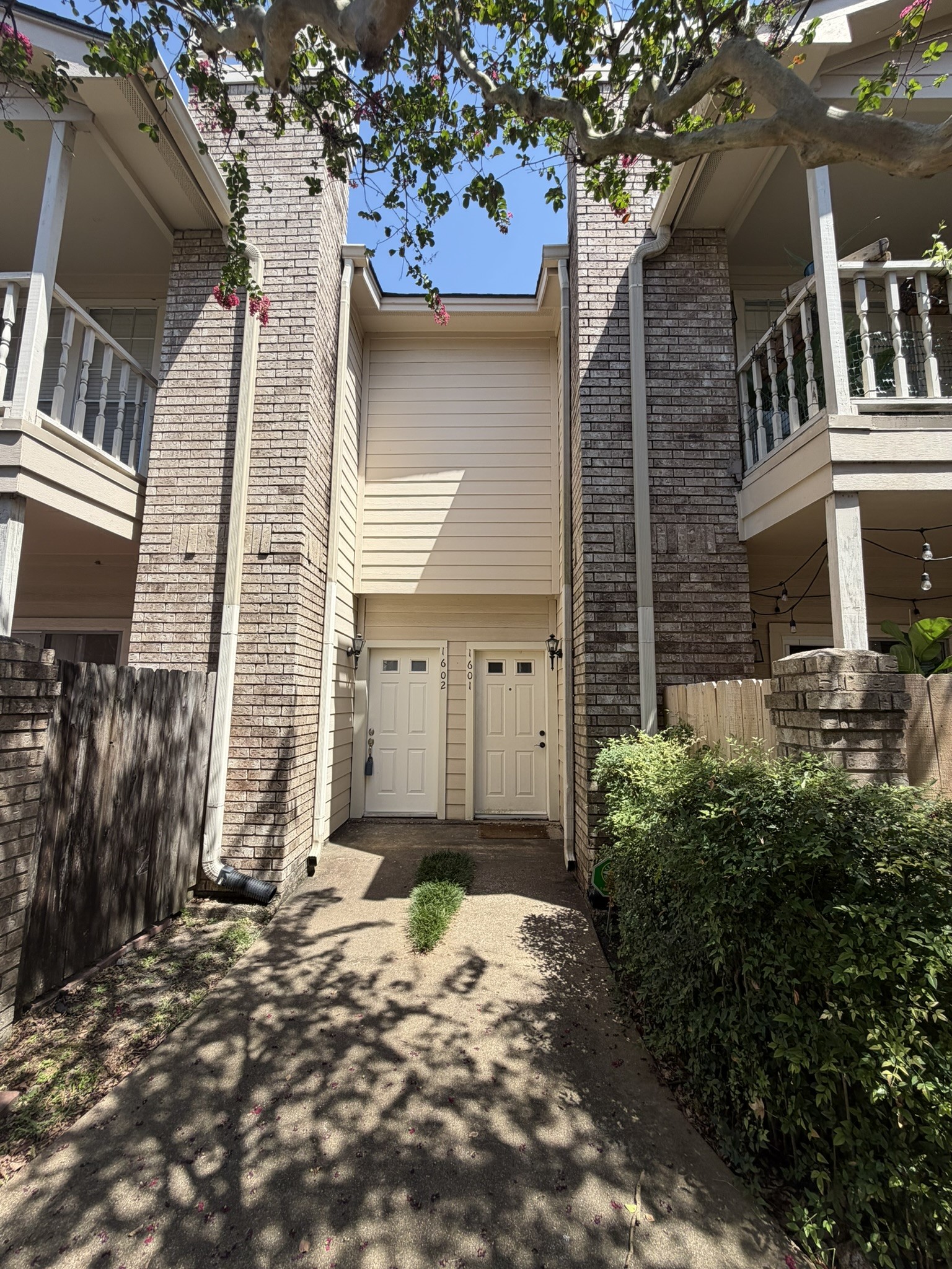 Listing photo 3