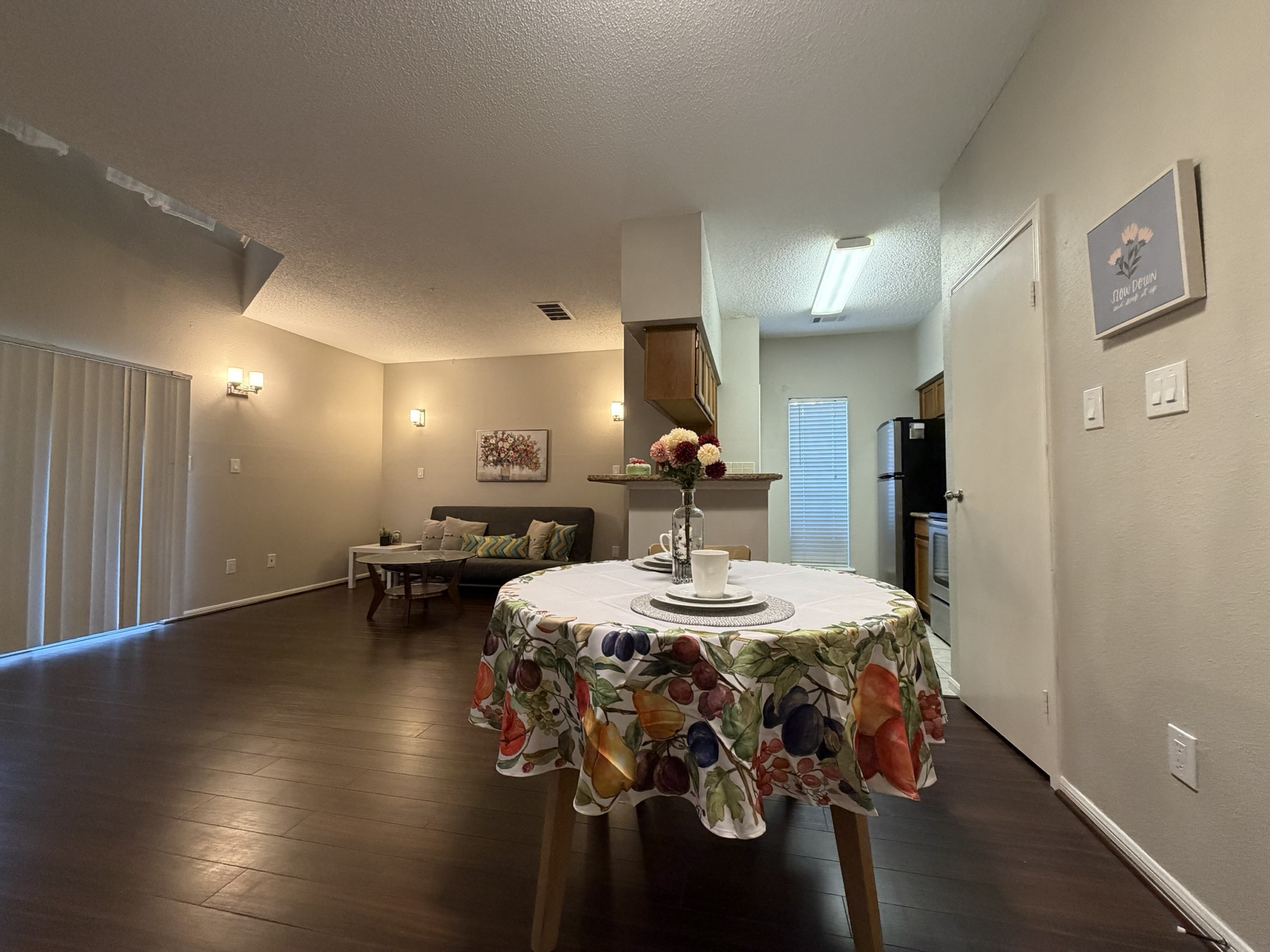 Listing photo 5