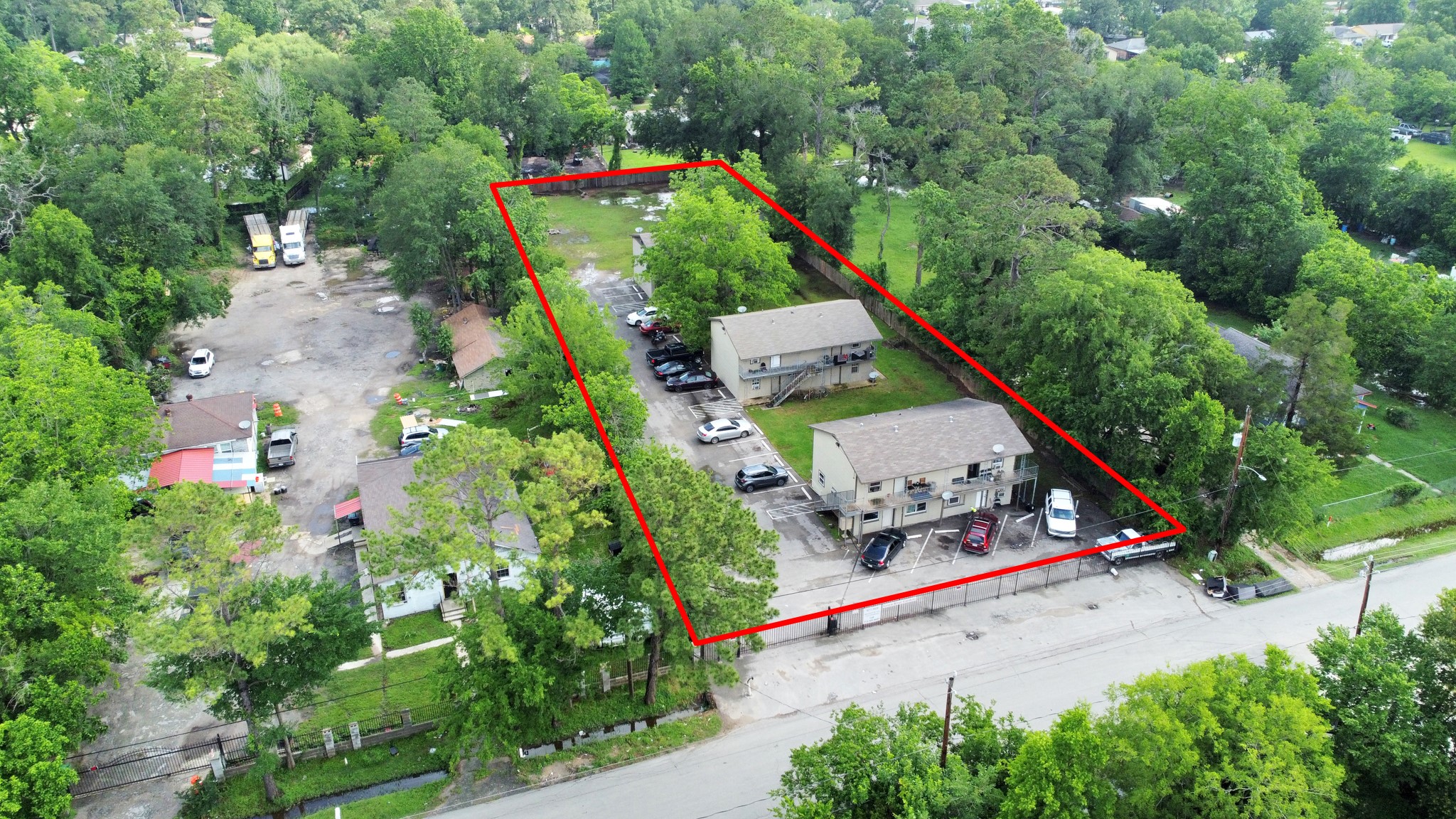 Listing photo 2