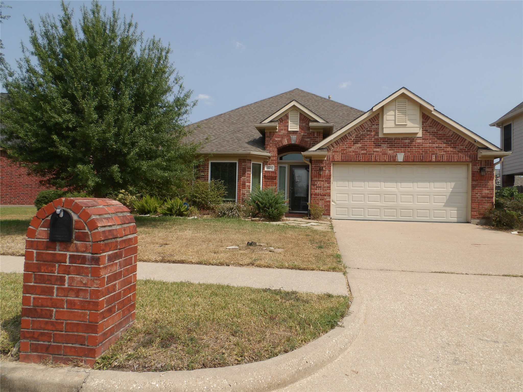 Listing photo 1