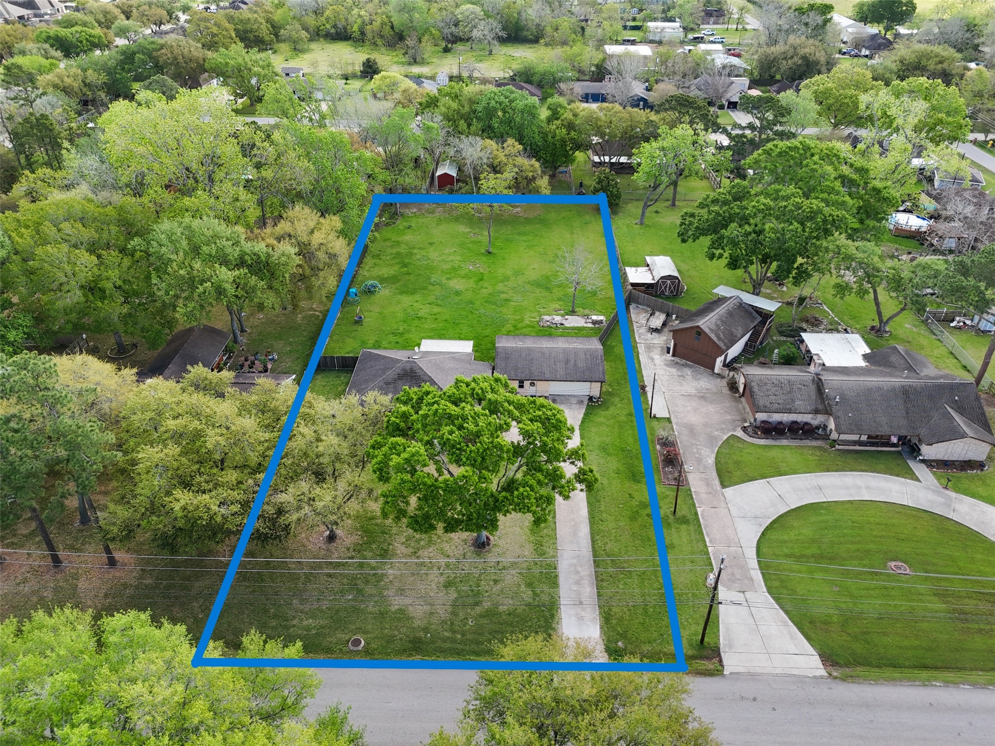 Listing photo 1
