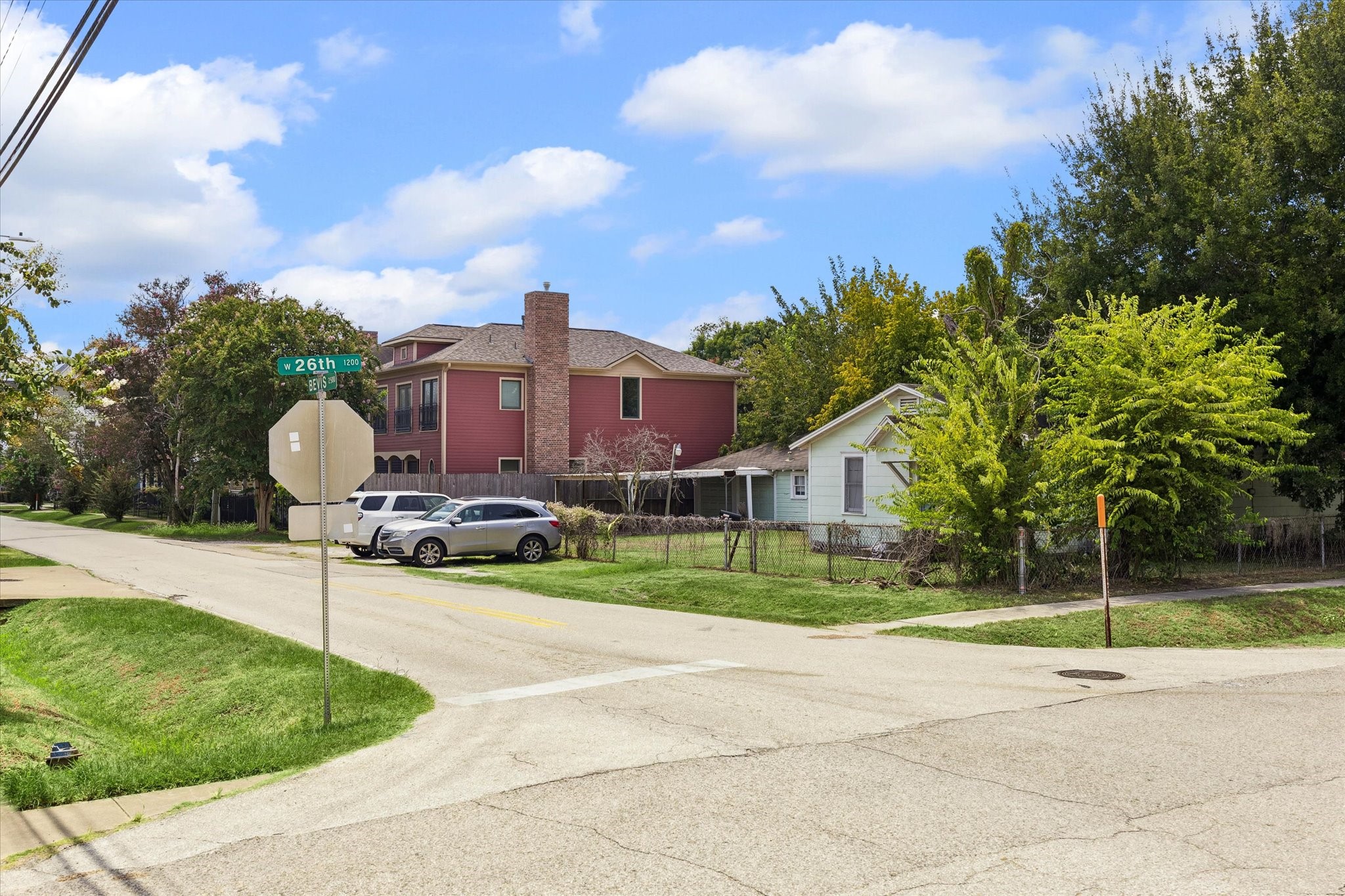 Listing photo 1