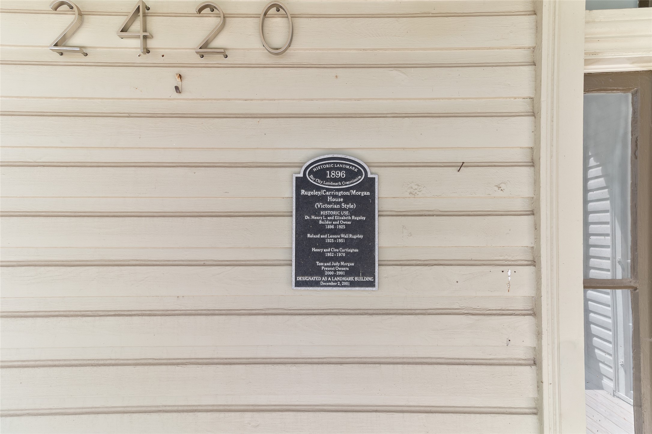 Listing photo 1
