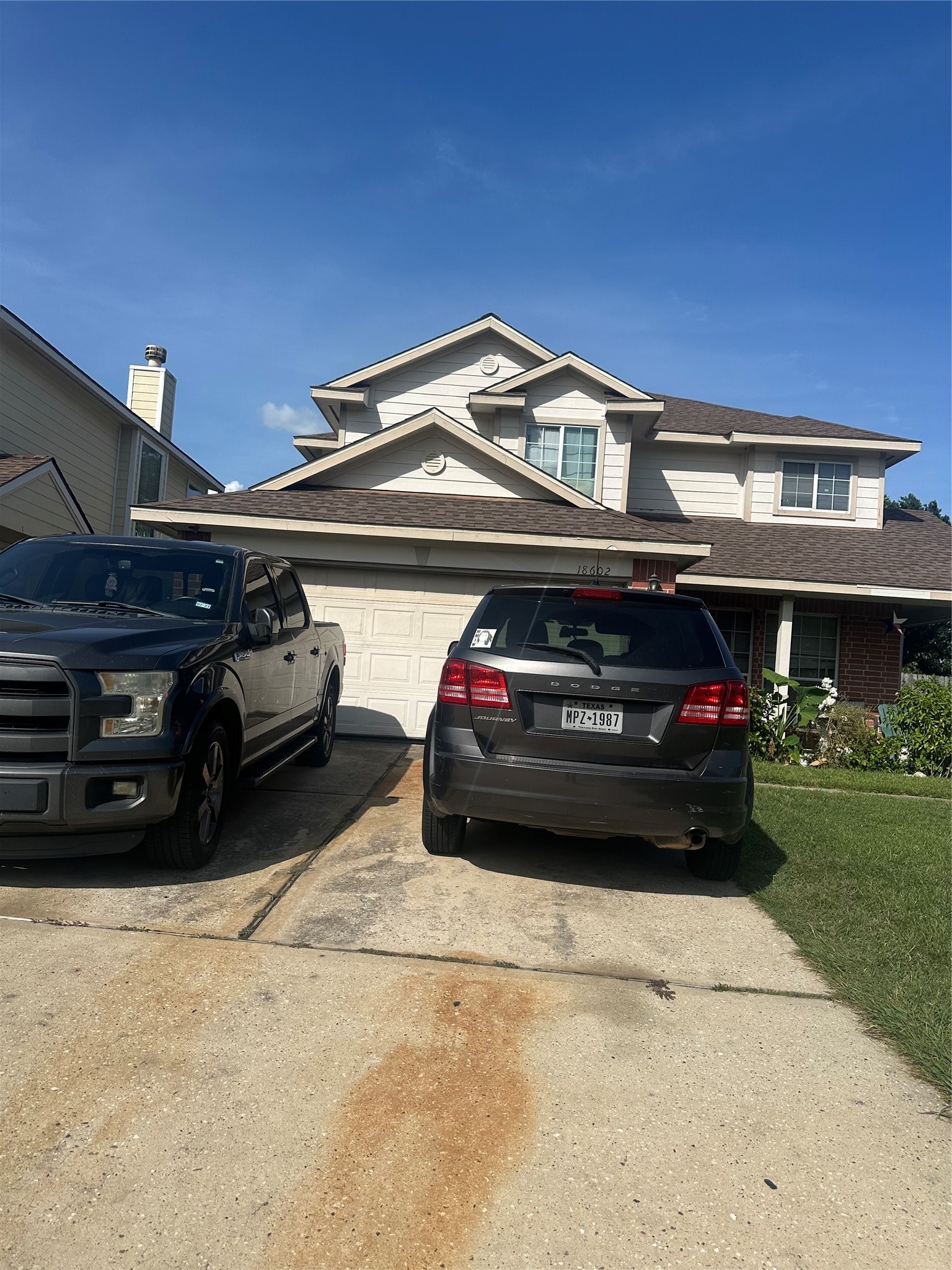 Listing photo 2