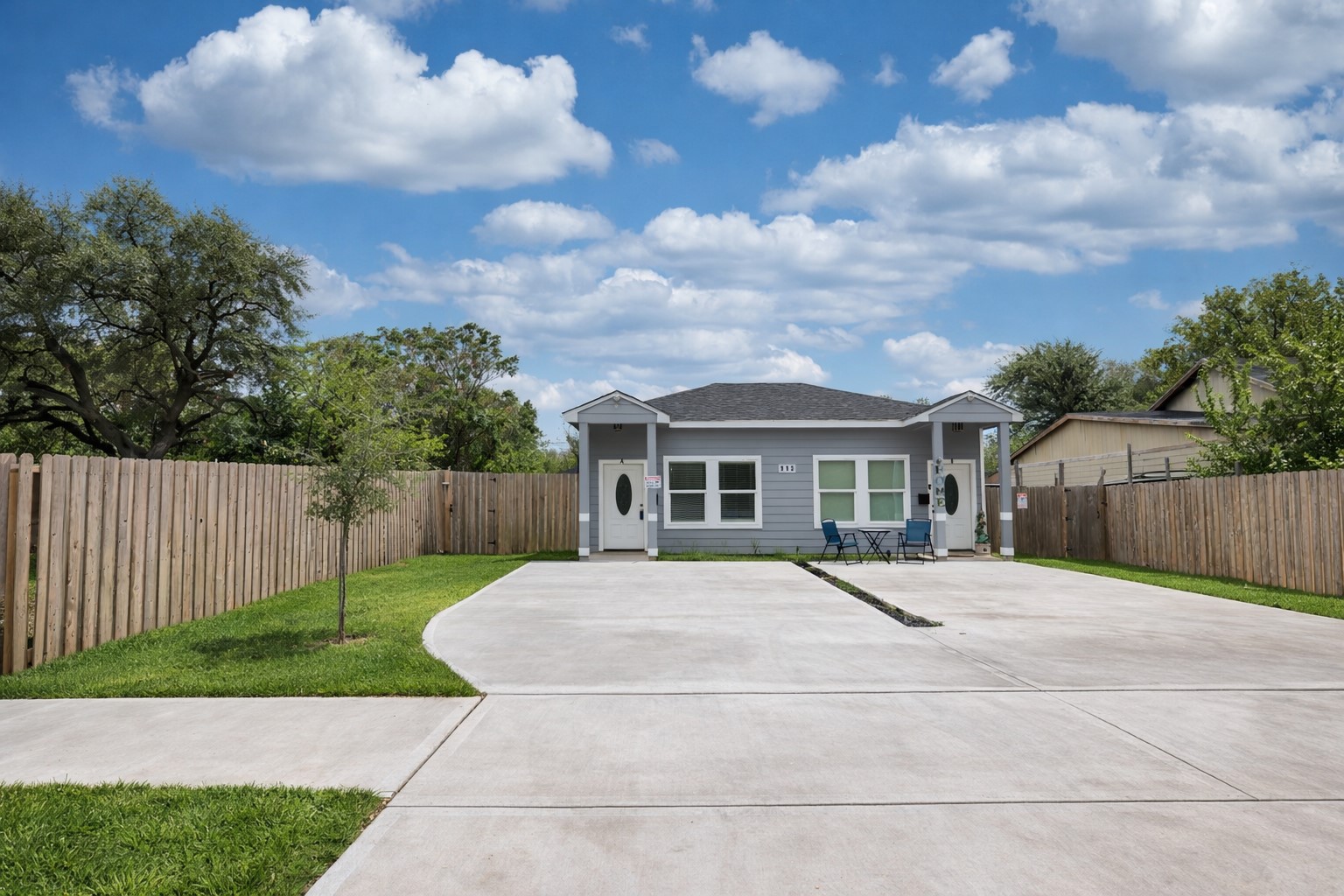 Listing photo 1