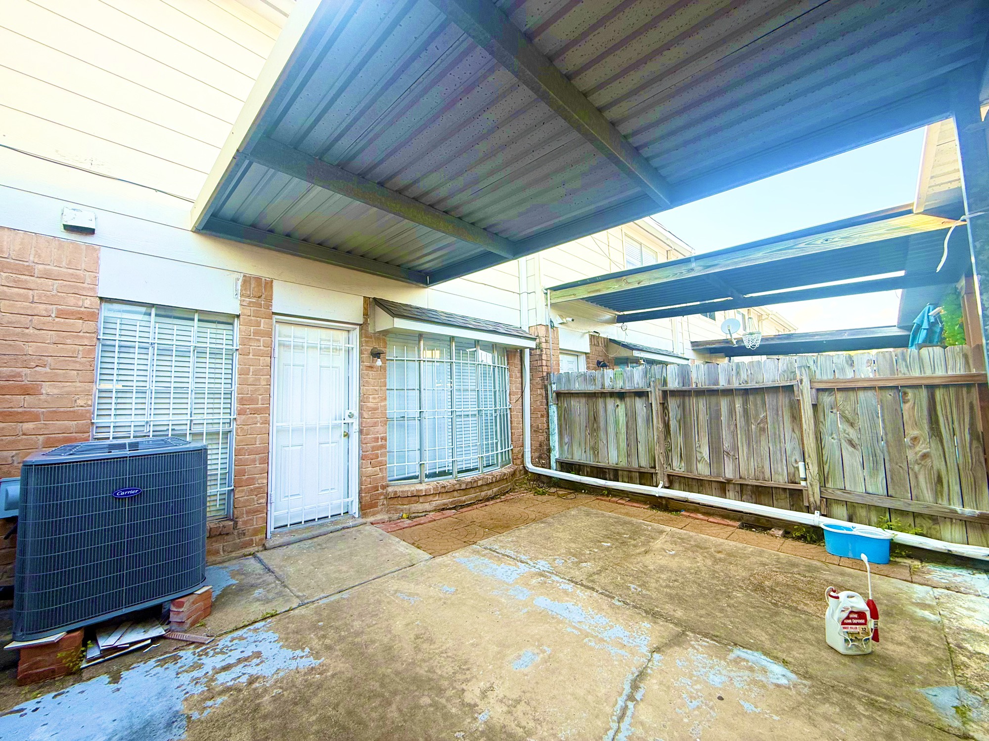 Listing photo 5