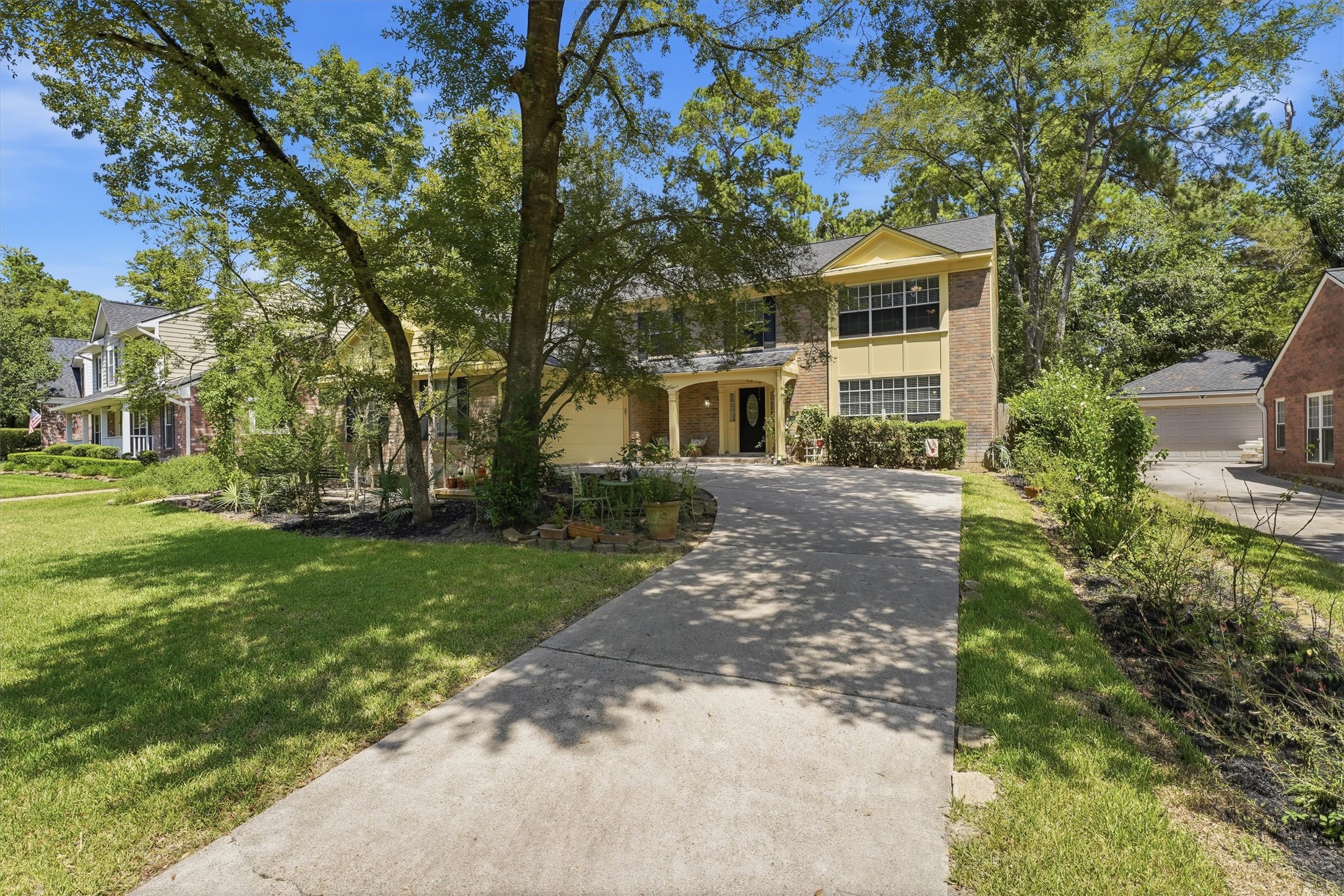Listing photo 2