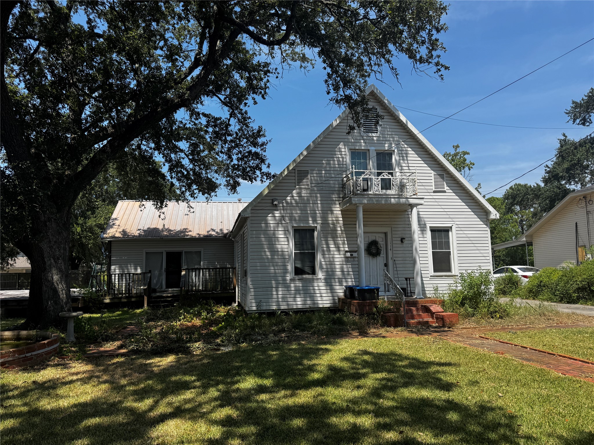 Listing photo 1