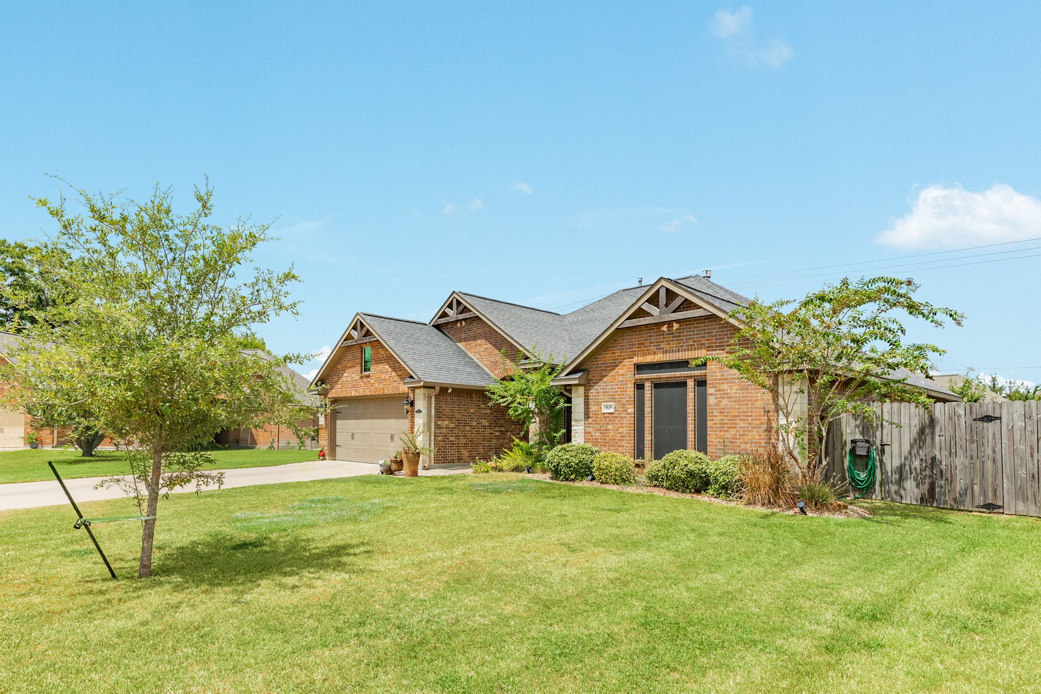 Listing photo 5