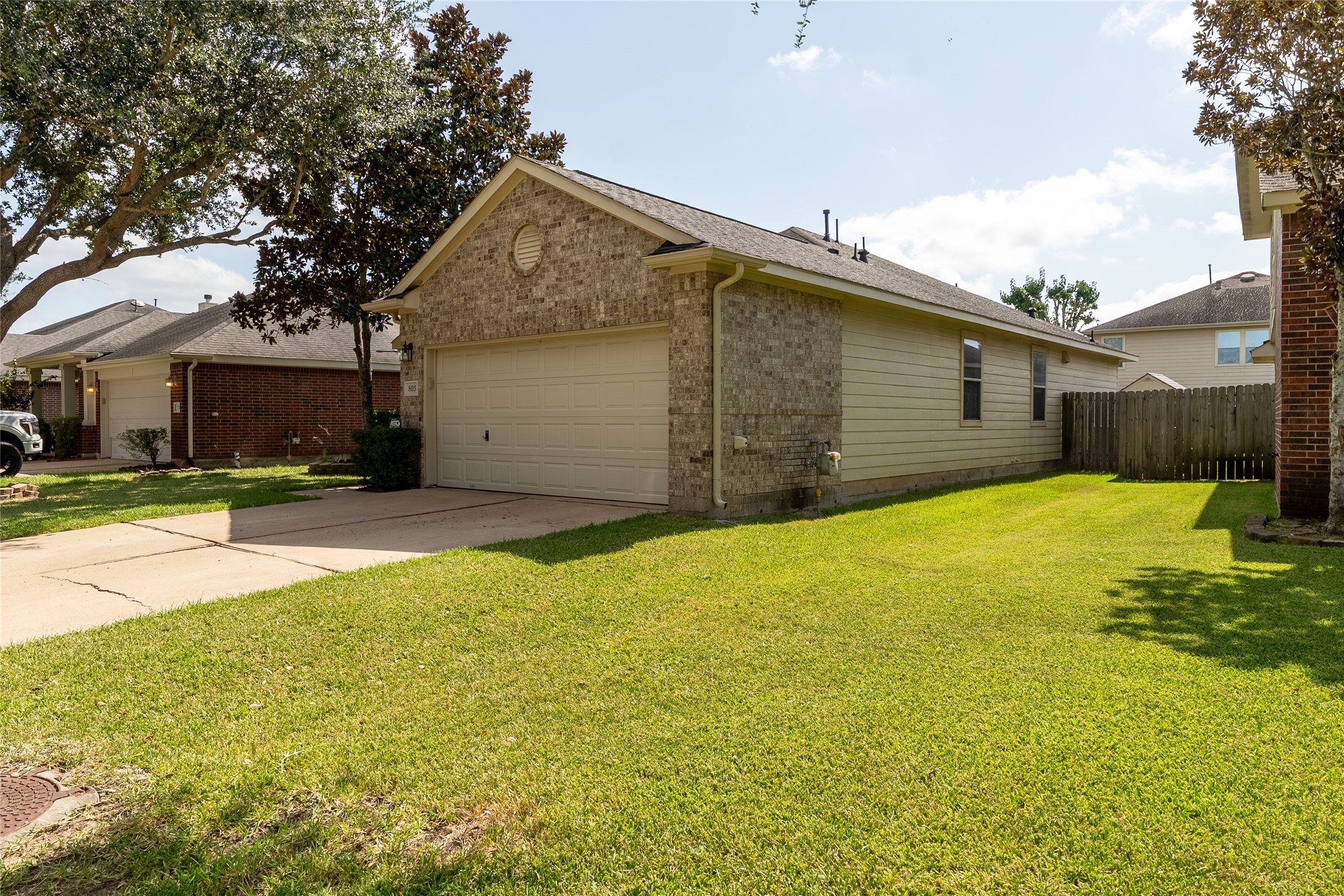Listing photo 4
