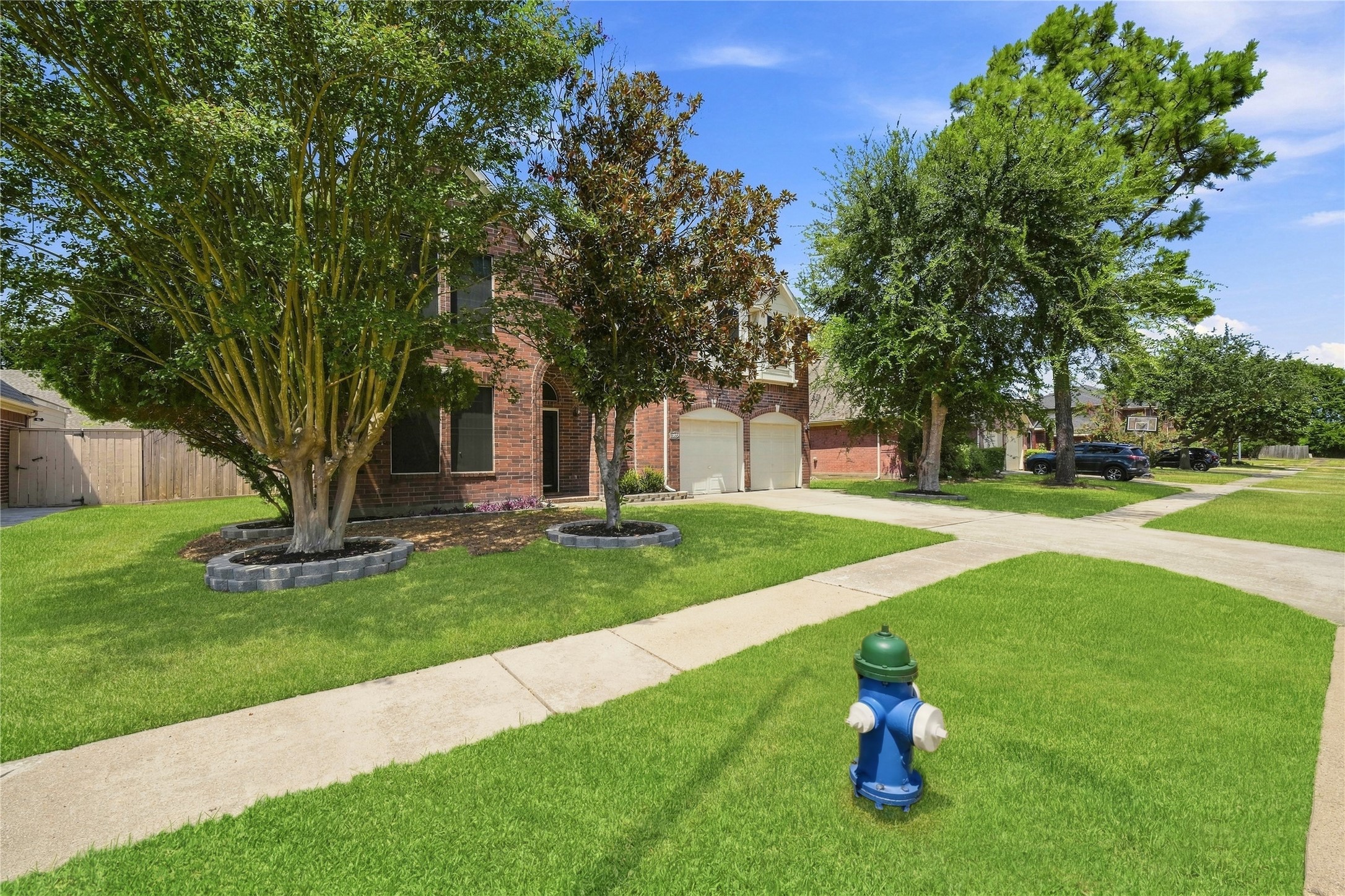 Listing photo 3
