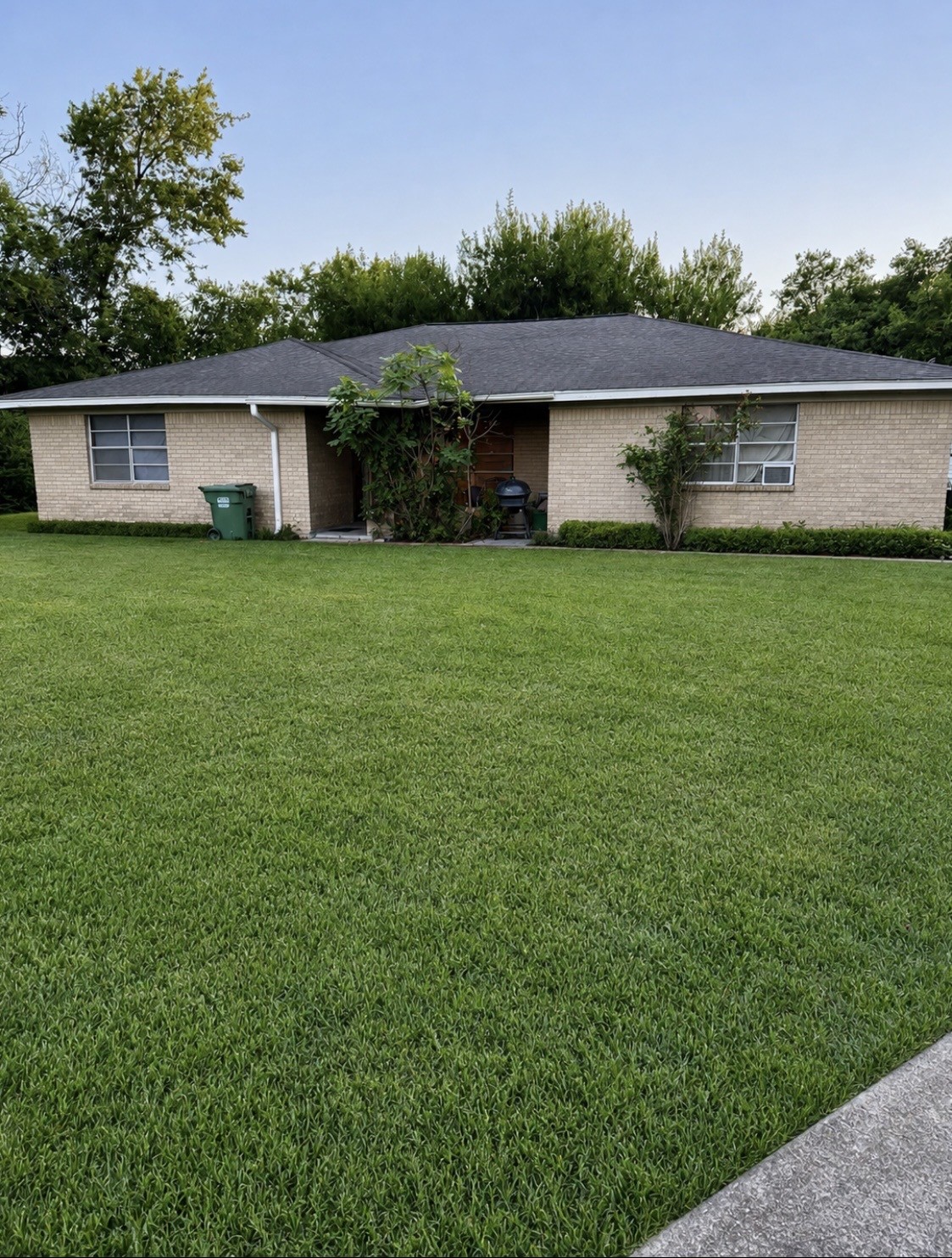 Listing photo 5