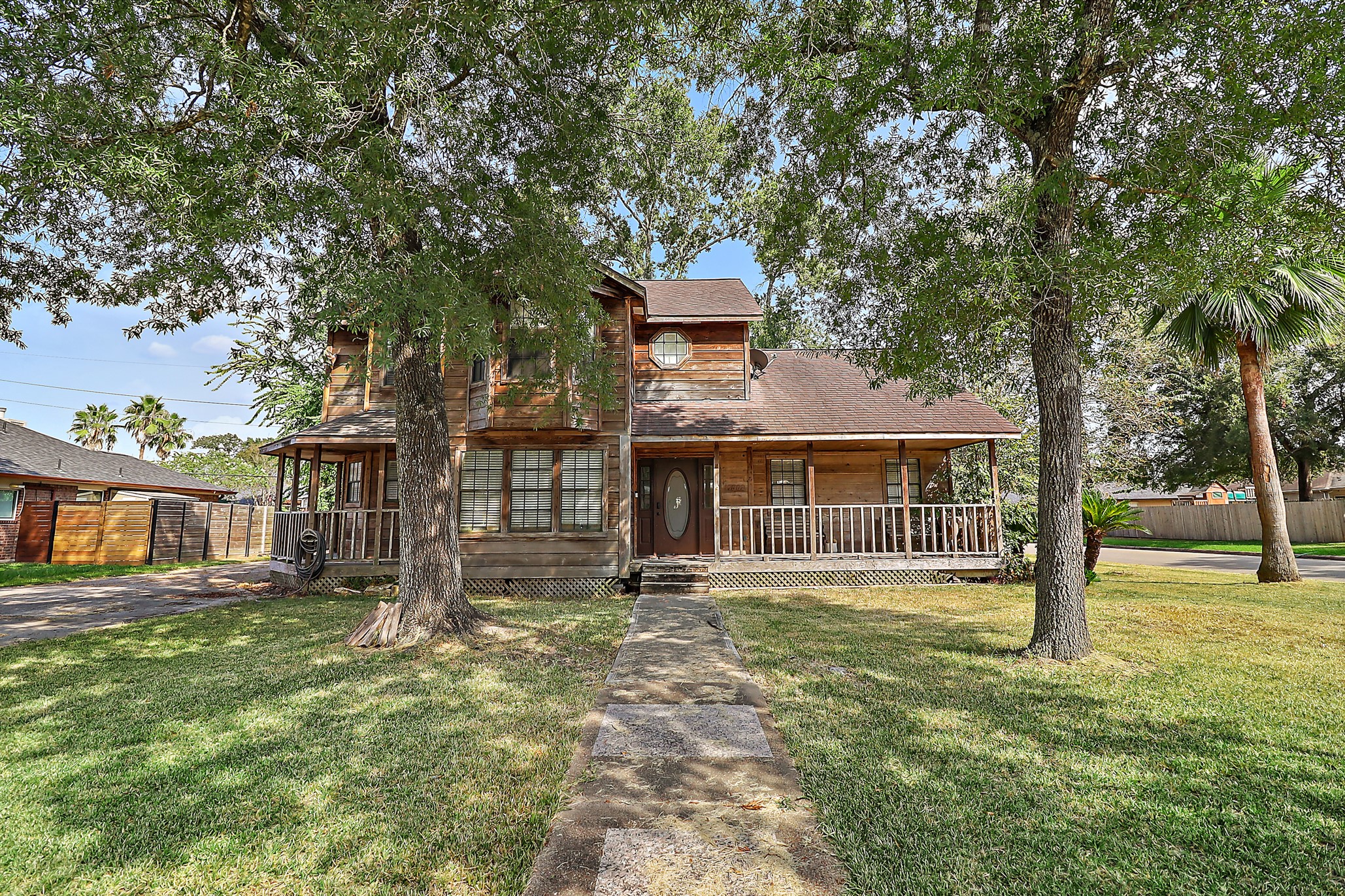 Listing photo 4