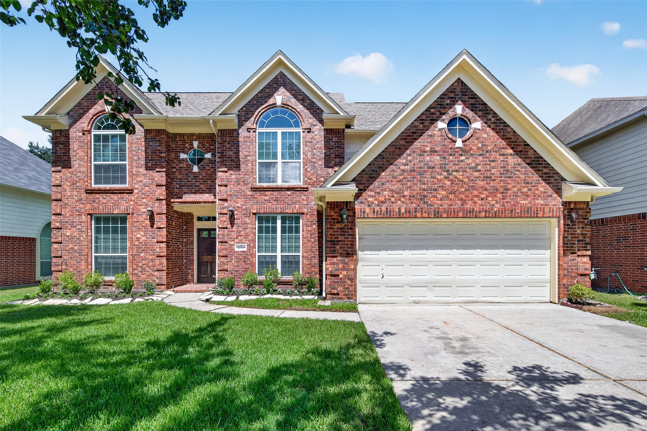 Listing photo 1