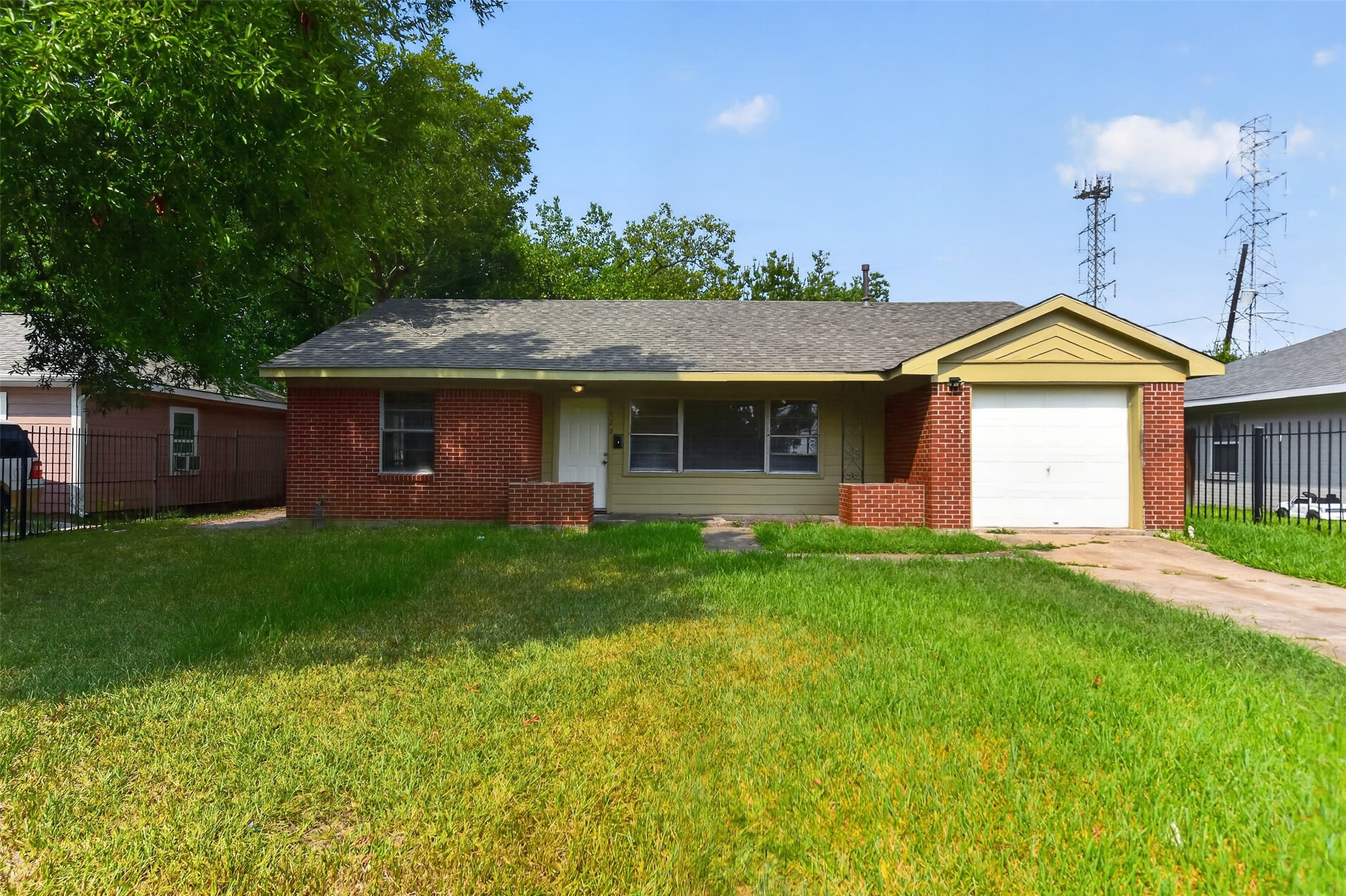 Listing photo 1