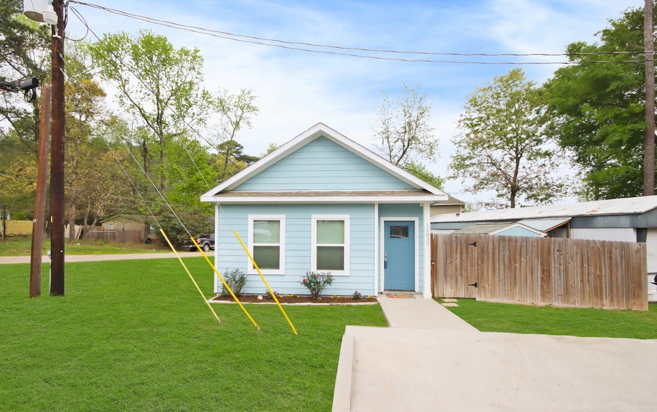 Listing photo 1
