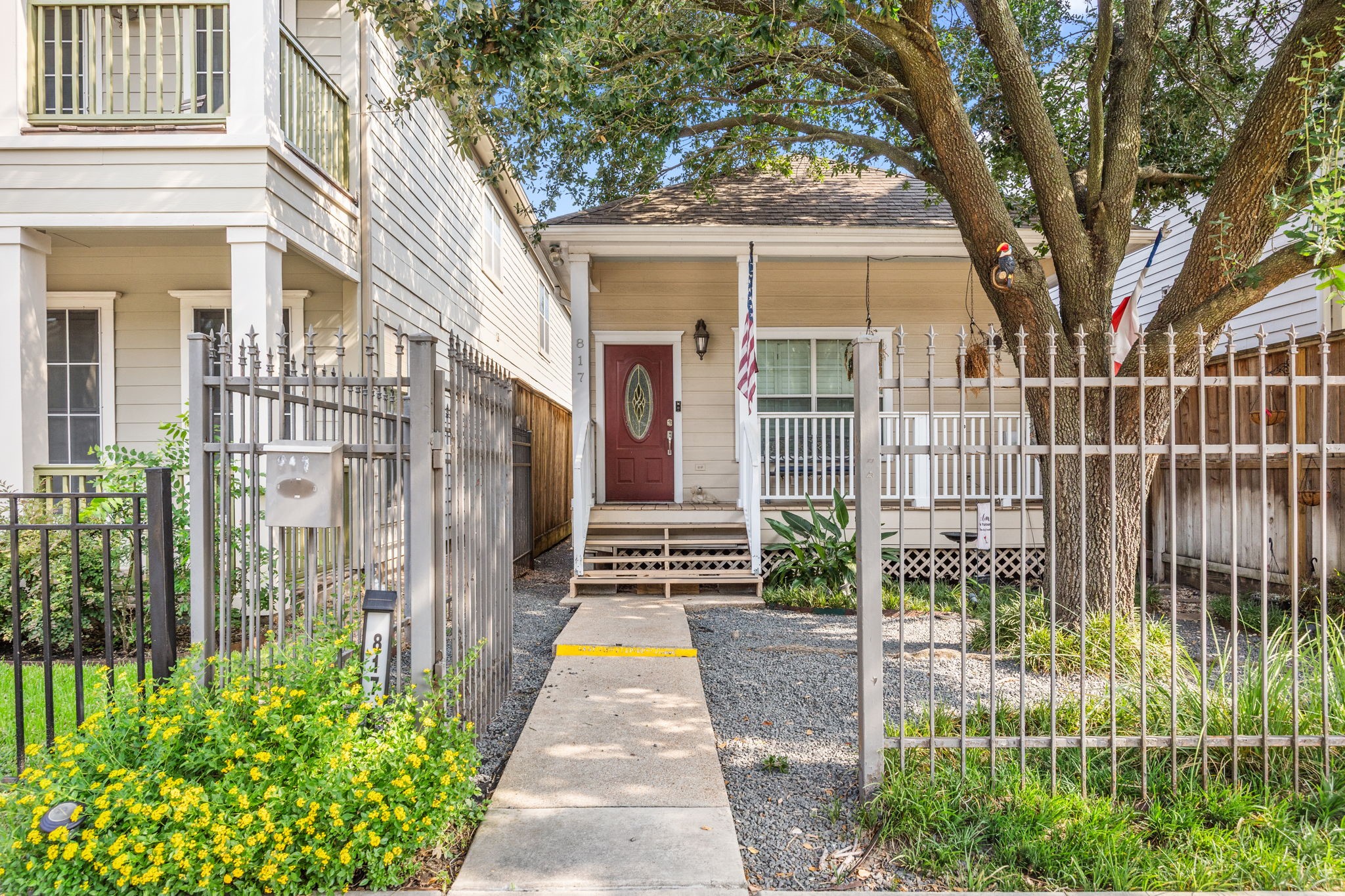 Listing photo 1