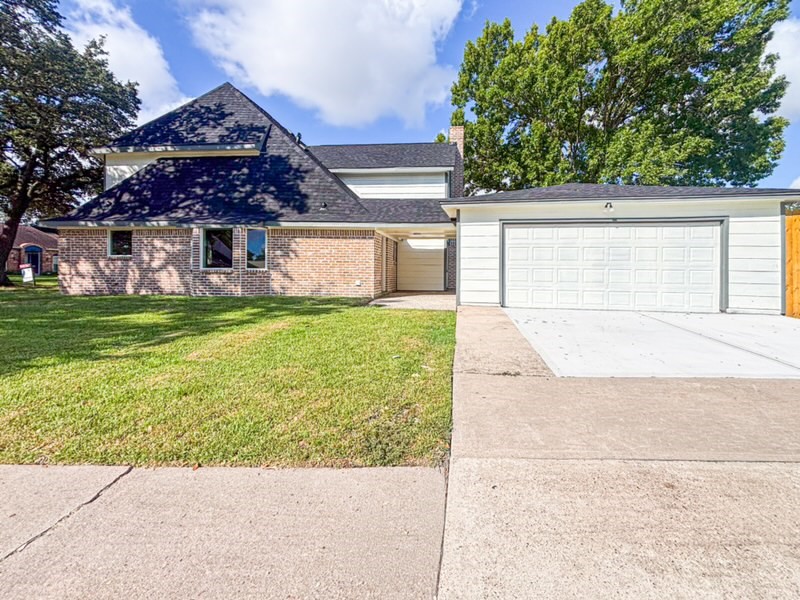Listing photo 2