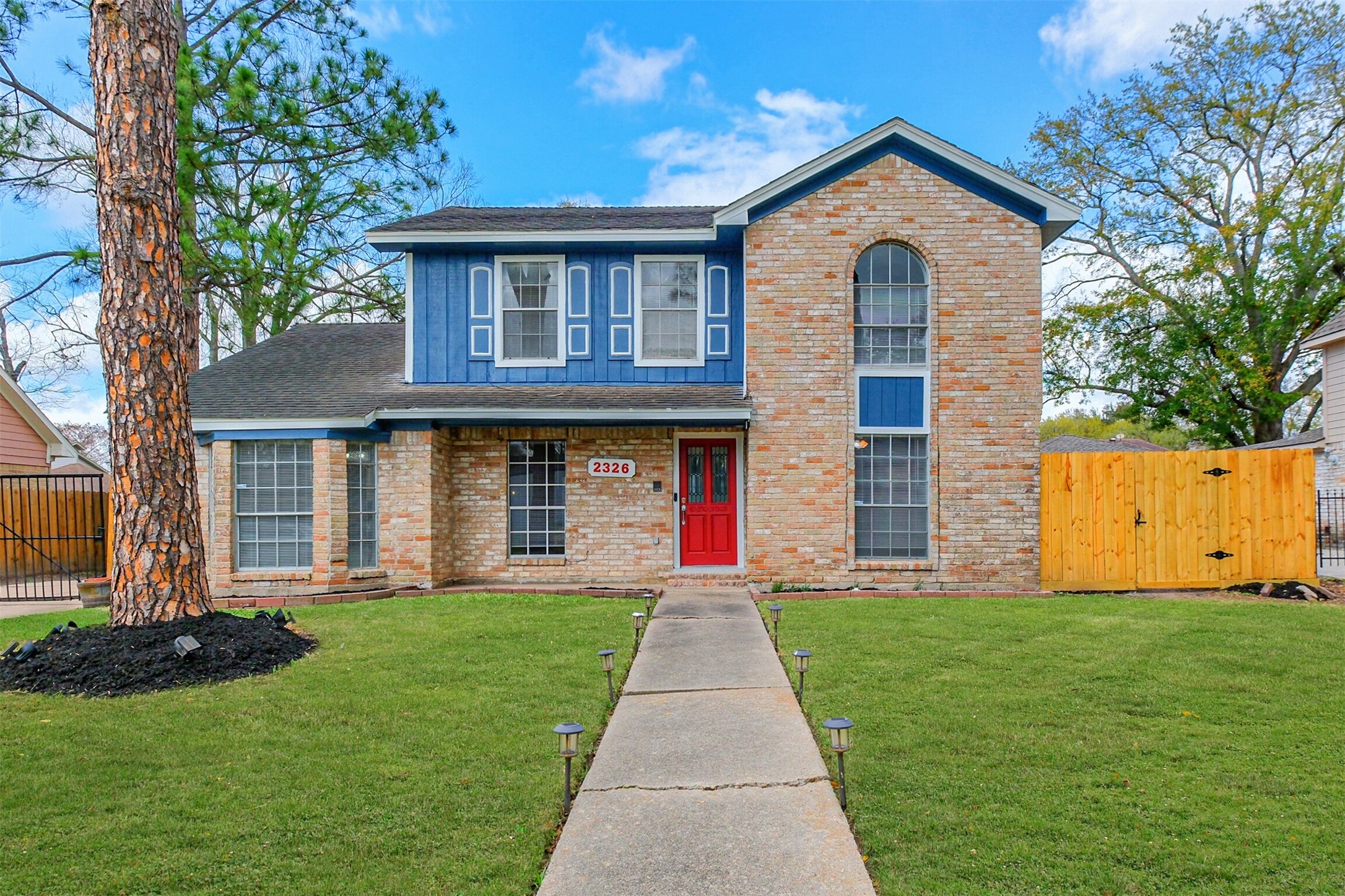 Listing photo 1