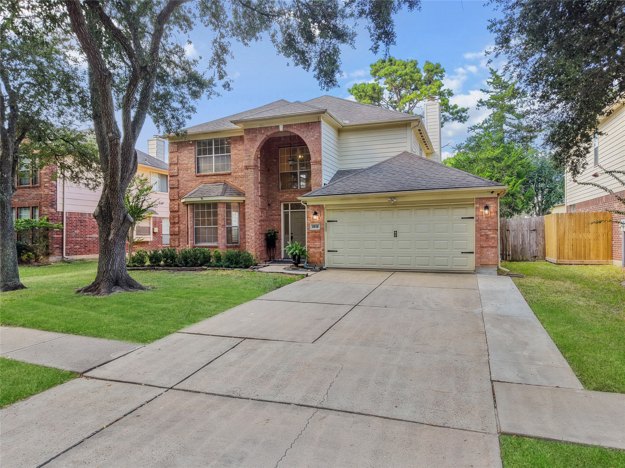 Listing photo 1