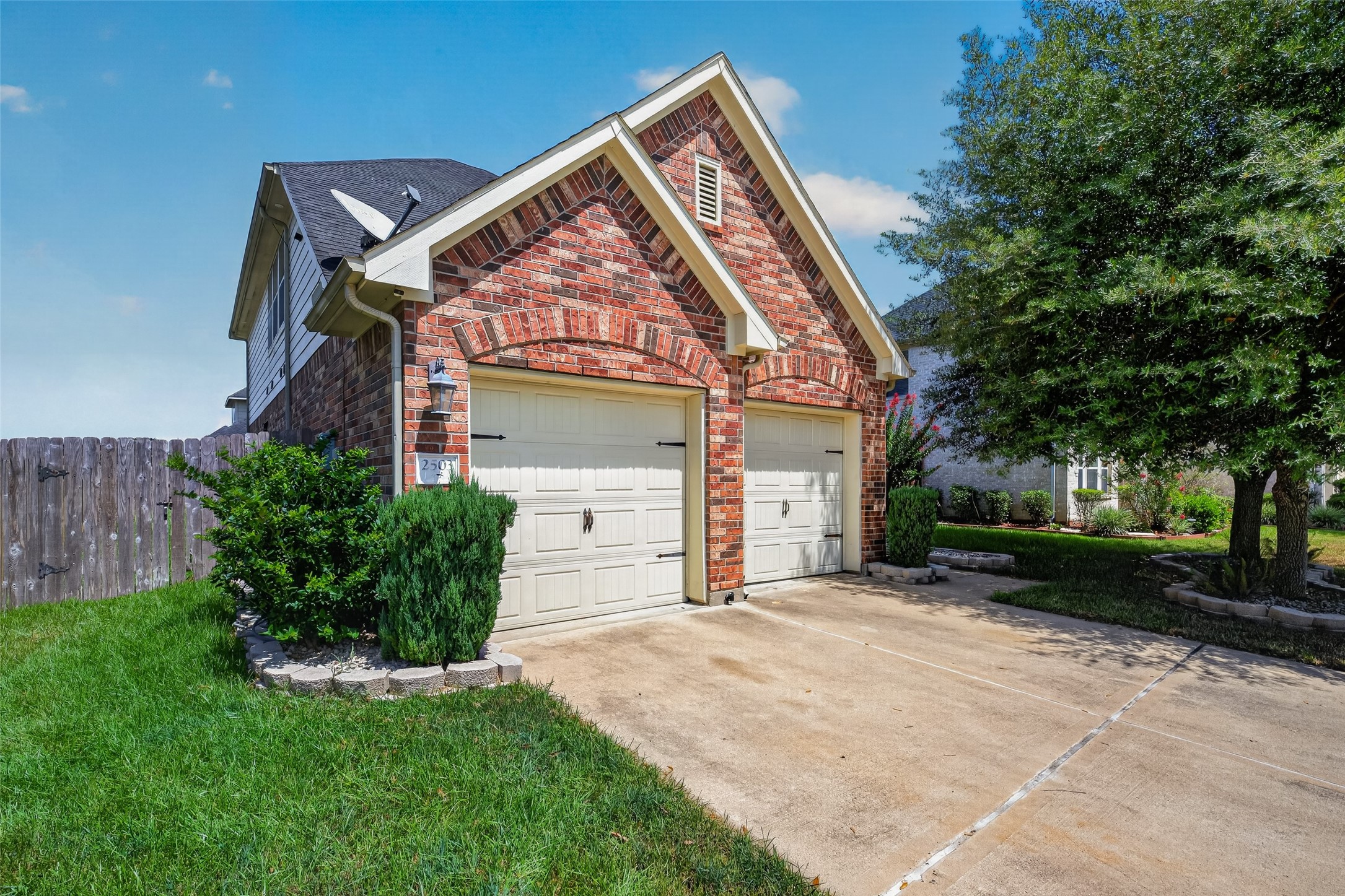 Listing photo 4