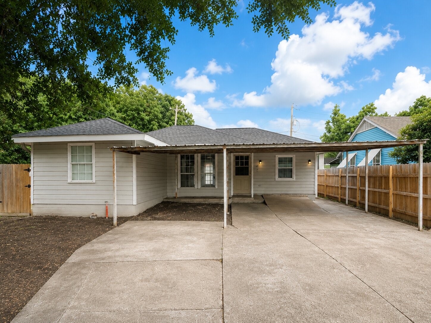 Listing photo 1