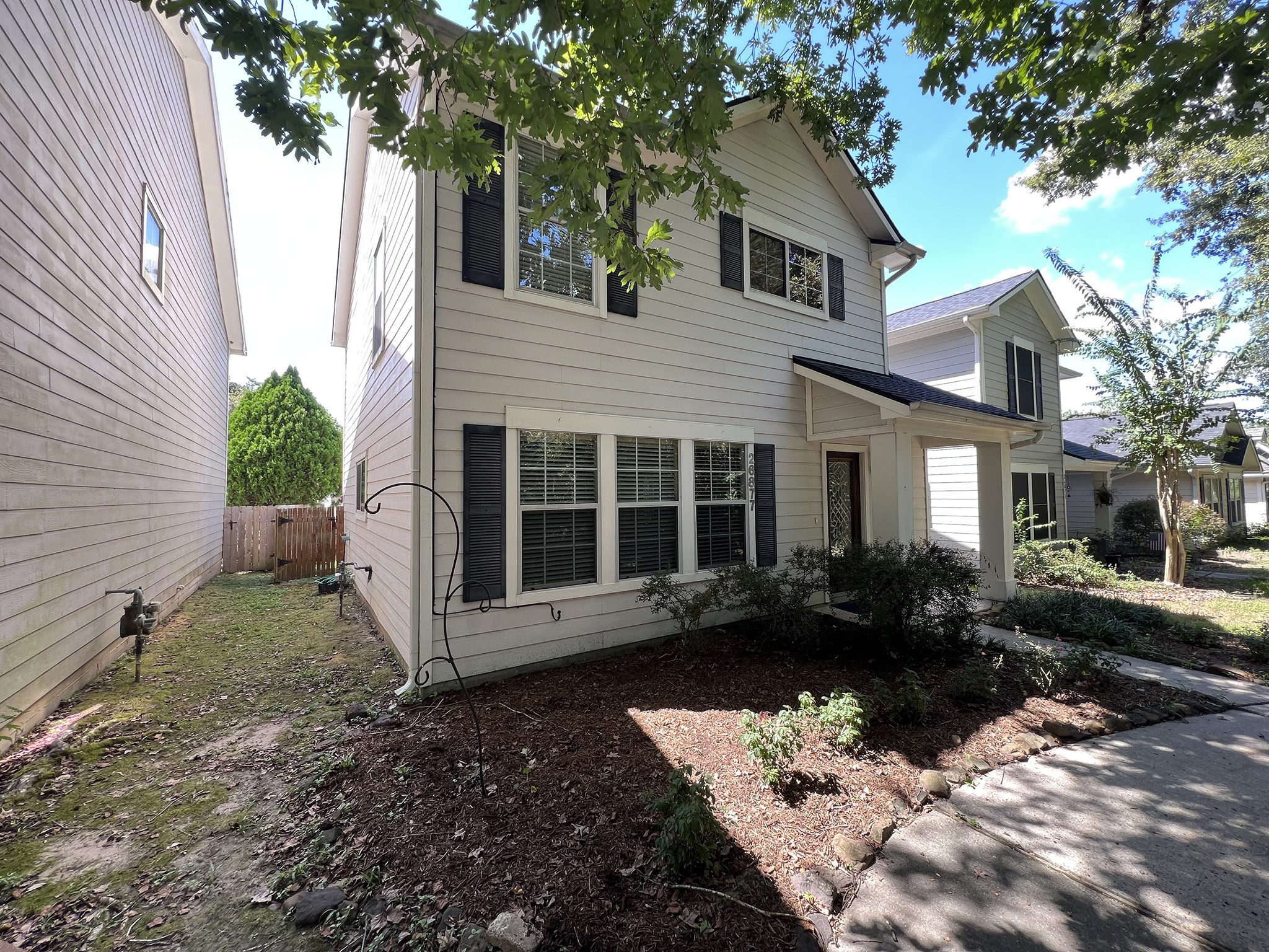 Listing photo 2