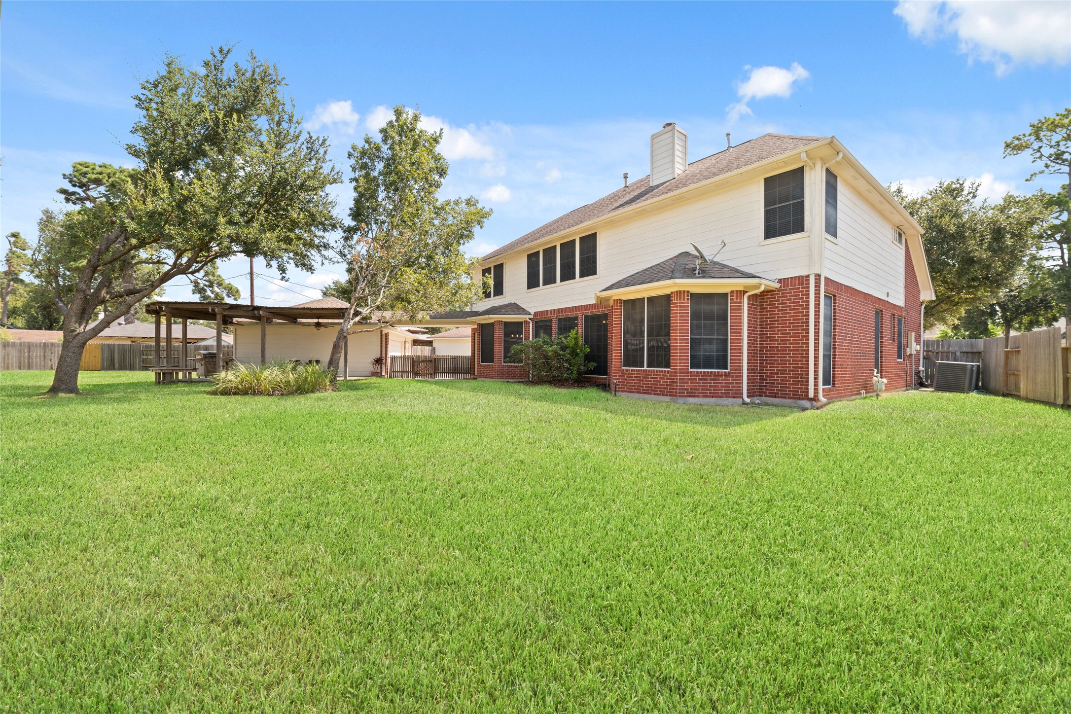 Listing photo 4
