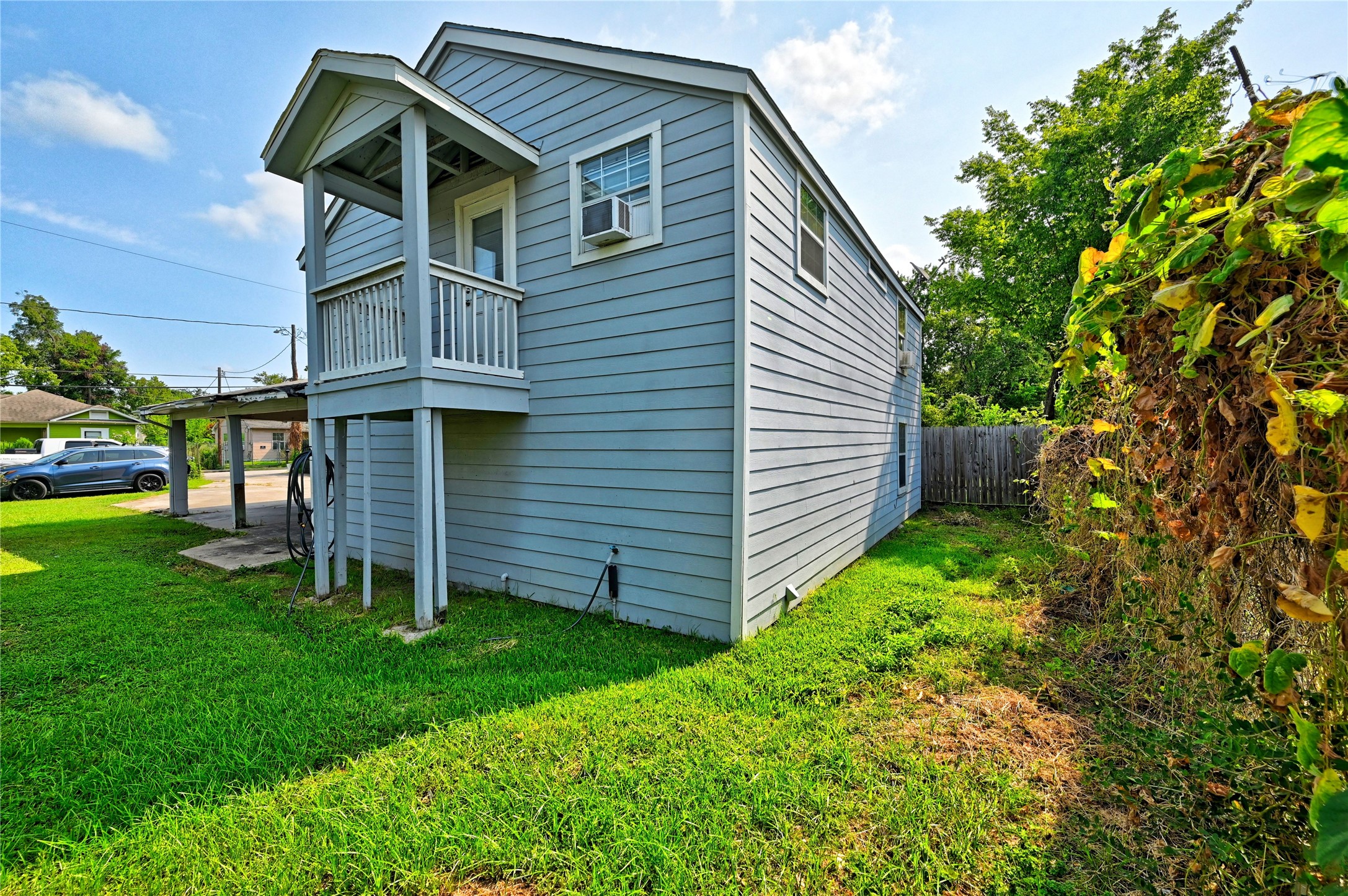 Listing photo 5