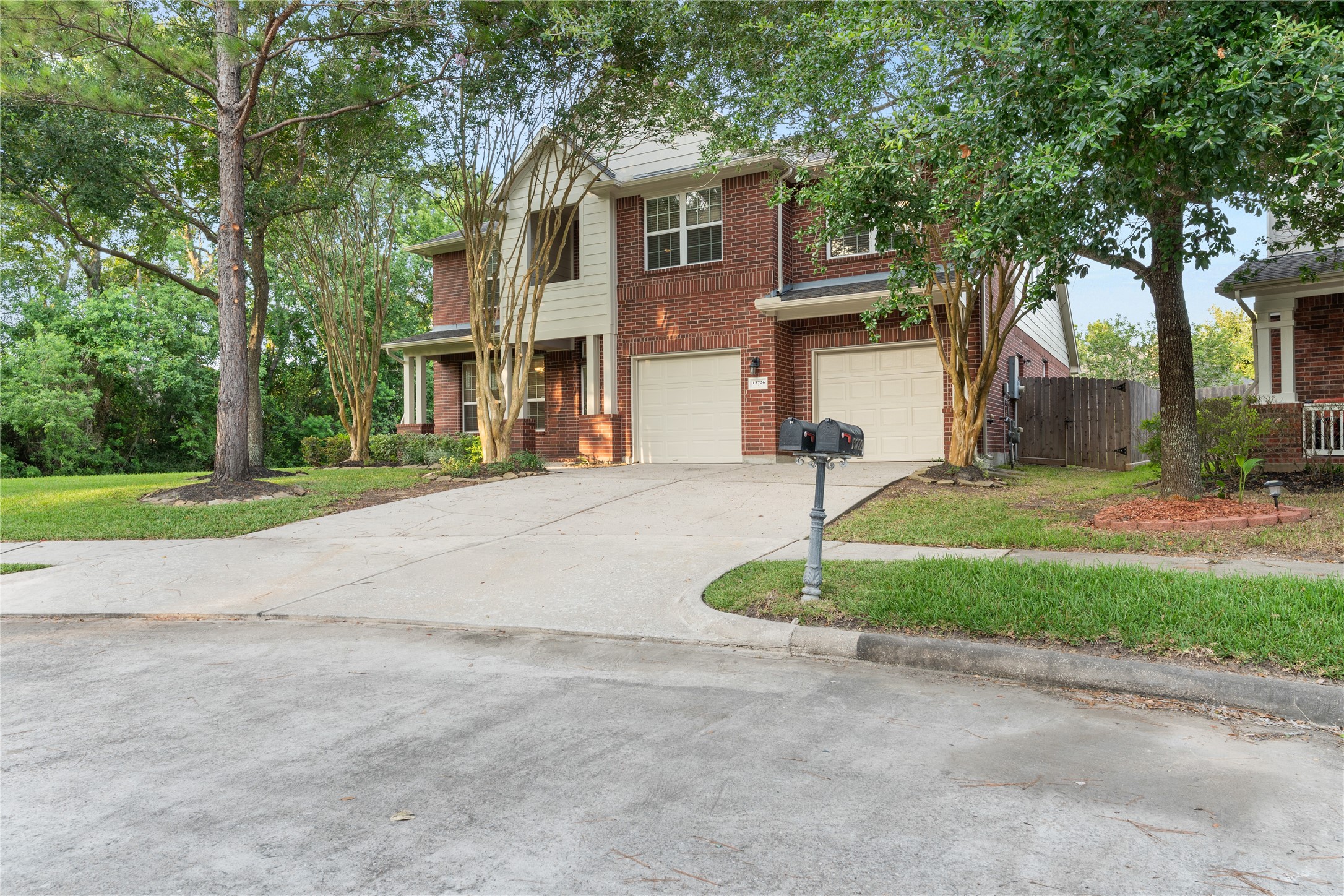 Listing photo 3