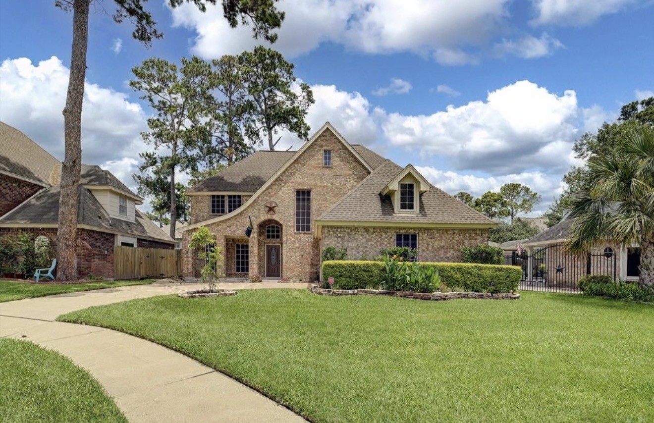 Listing photo 1