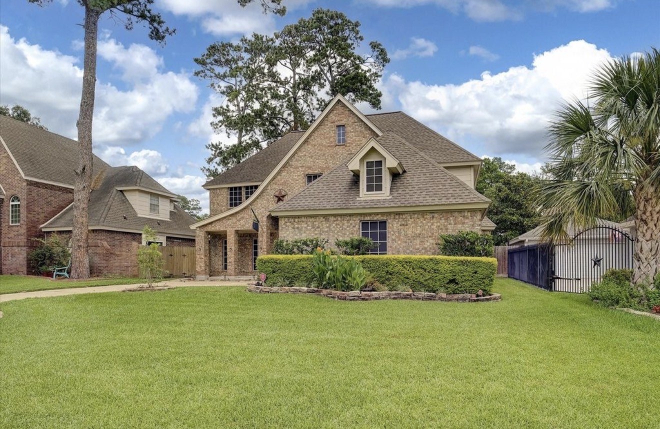 Listing photo 1
