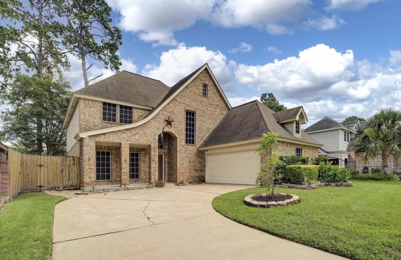 Listing photo 1
