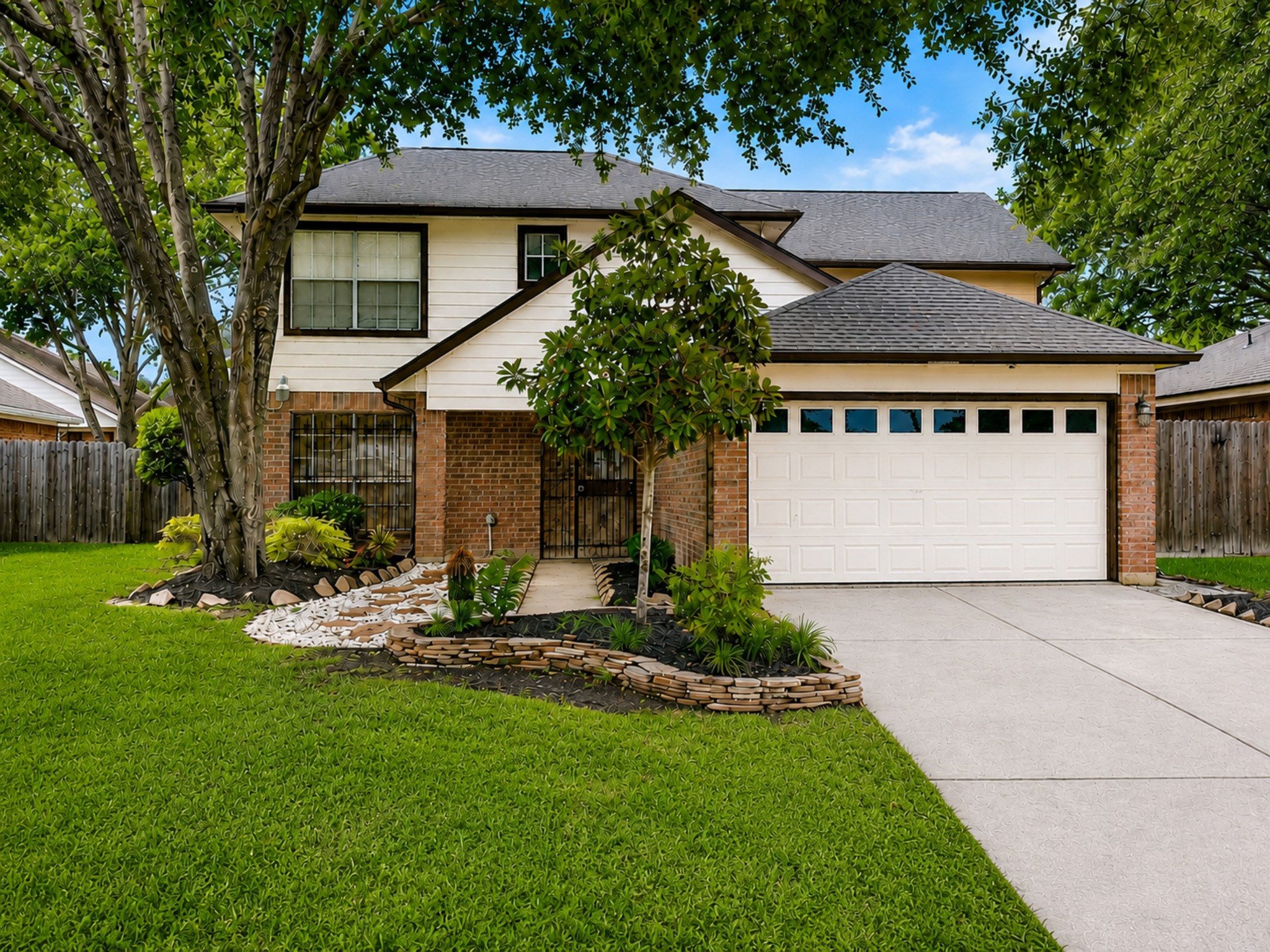 Listing photo 1