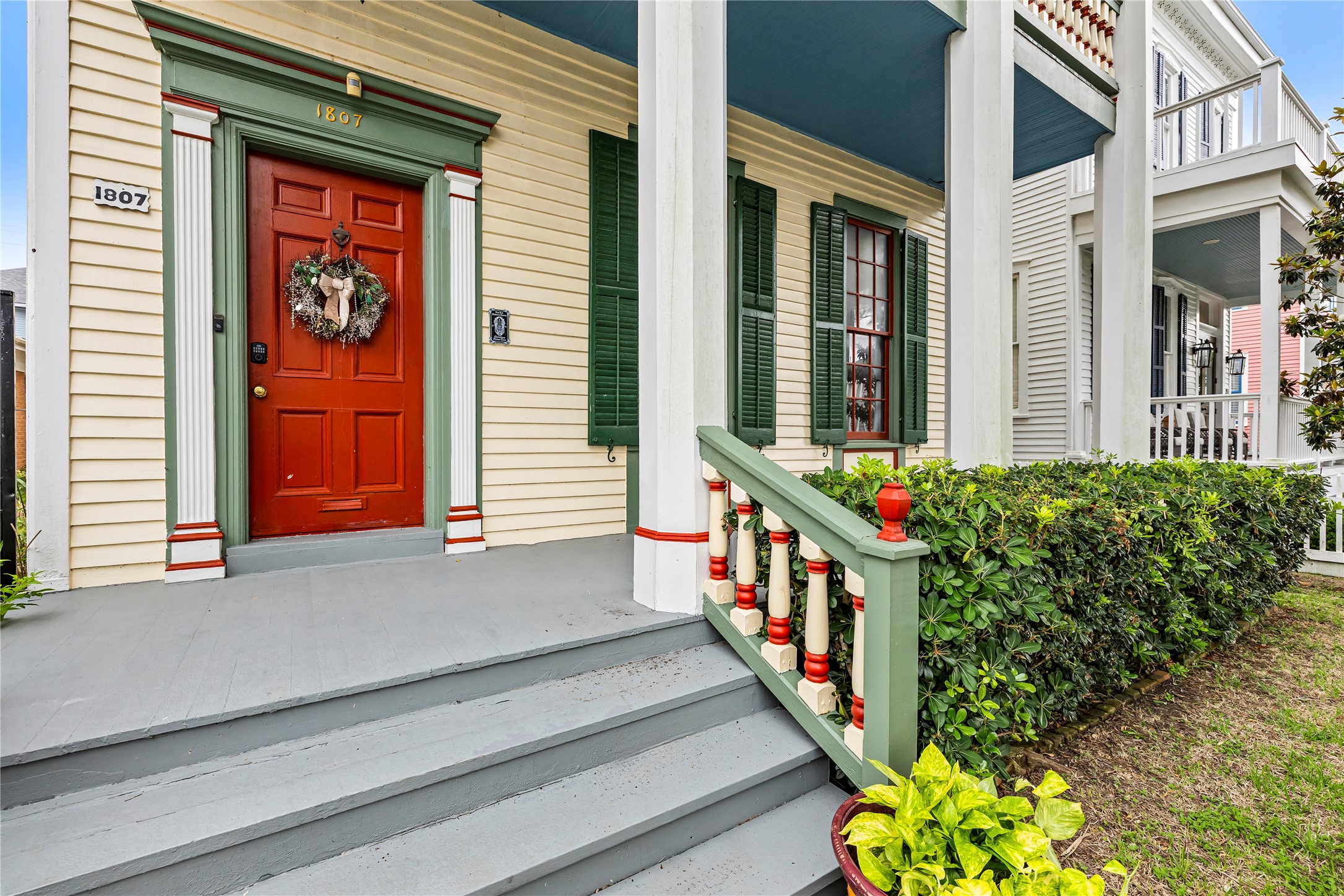 Listing photo 3