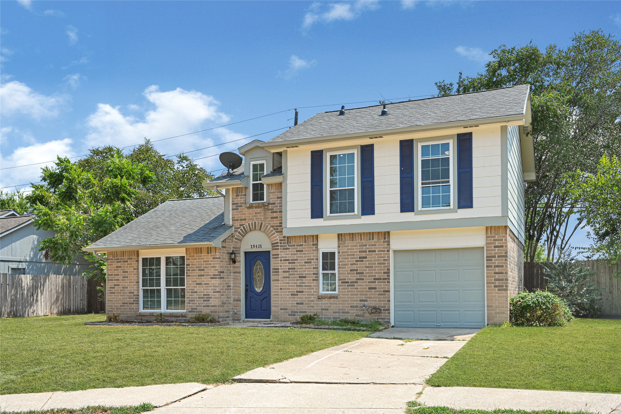 Listing photo 1