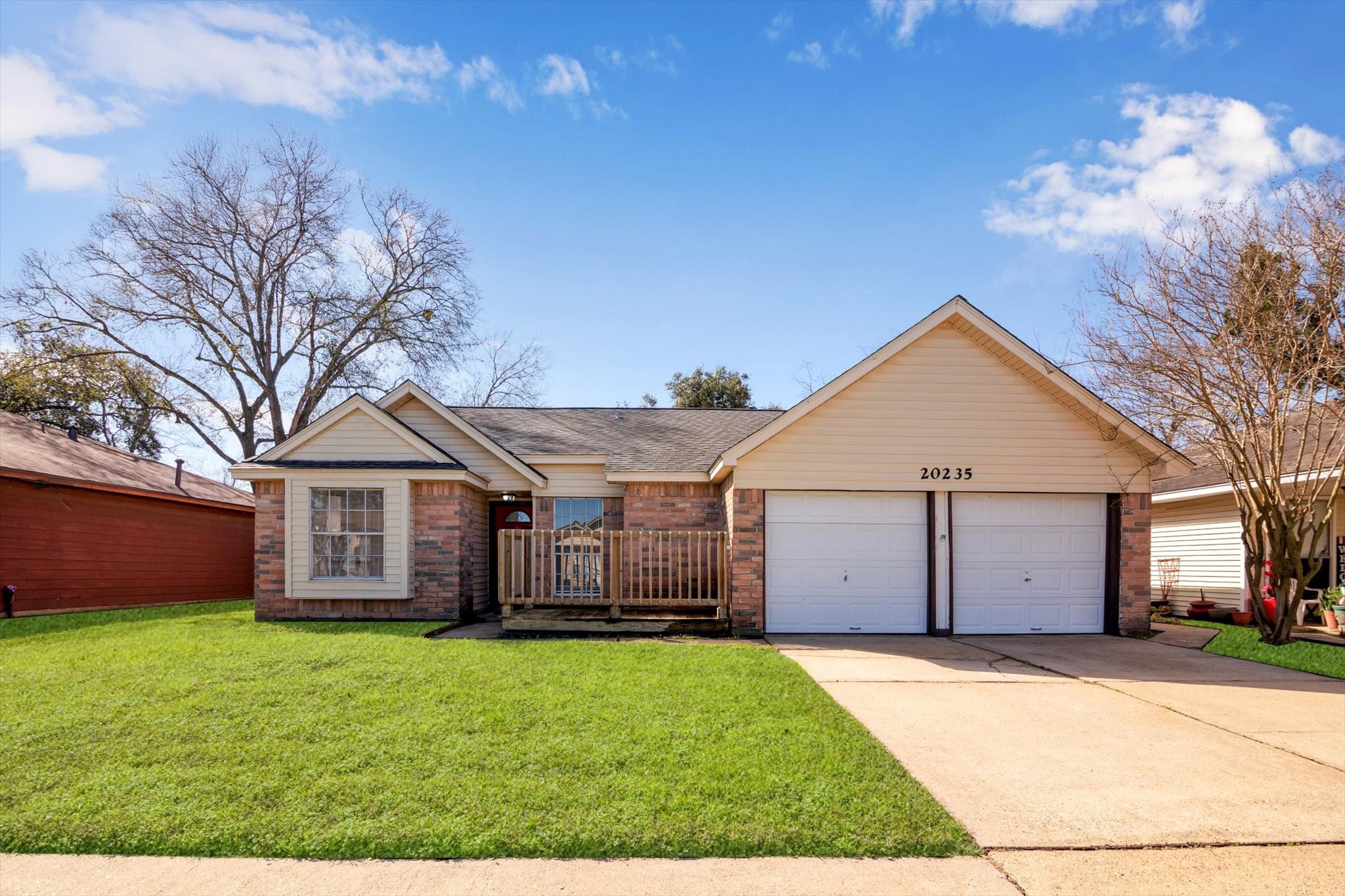 Listing photo 1