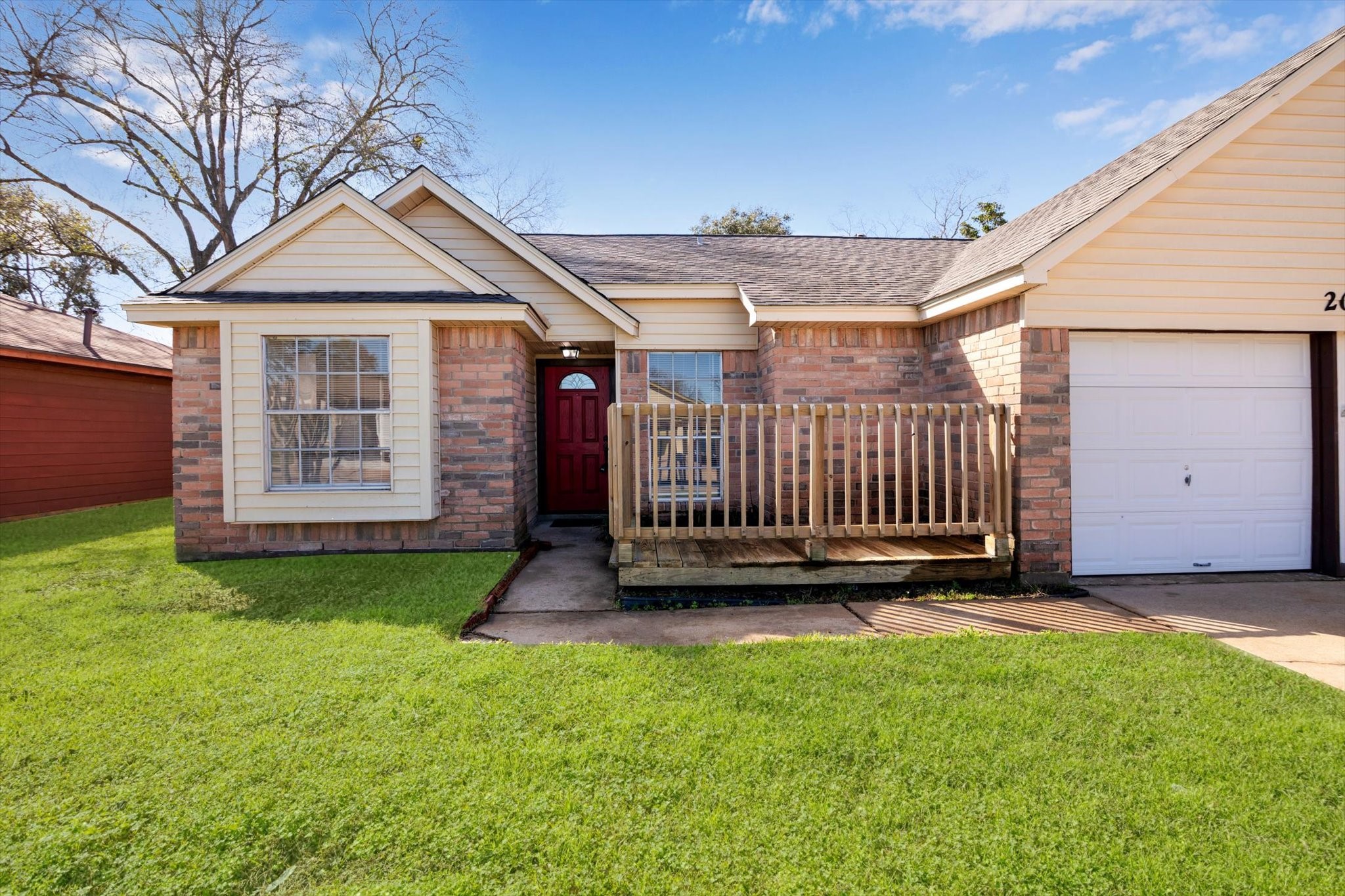 Listing photo 4