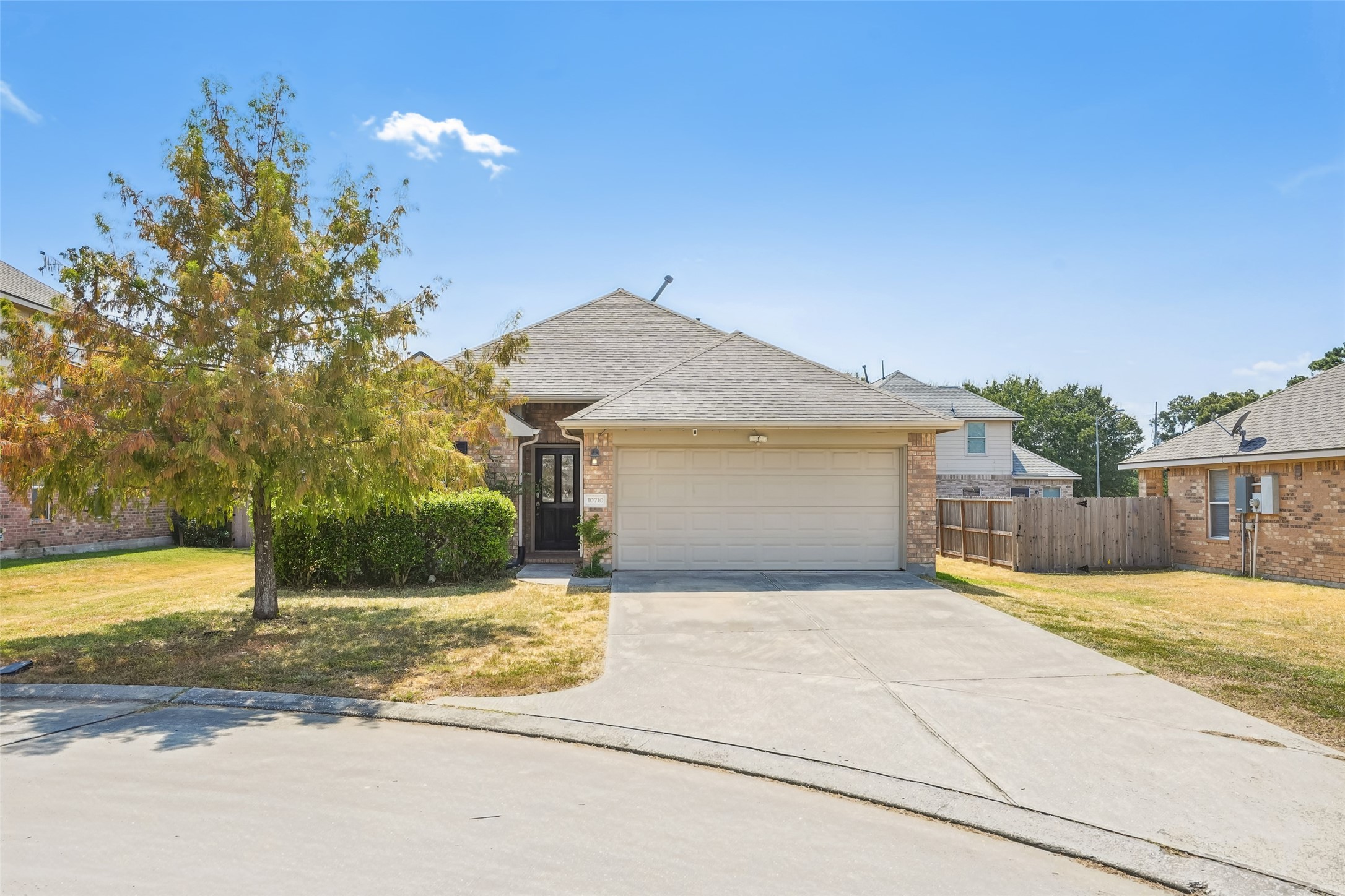 Listing photo 1