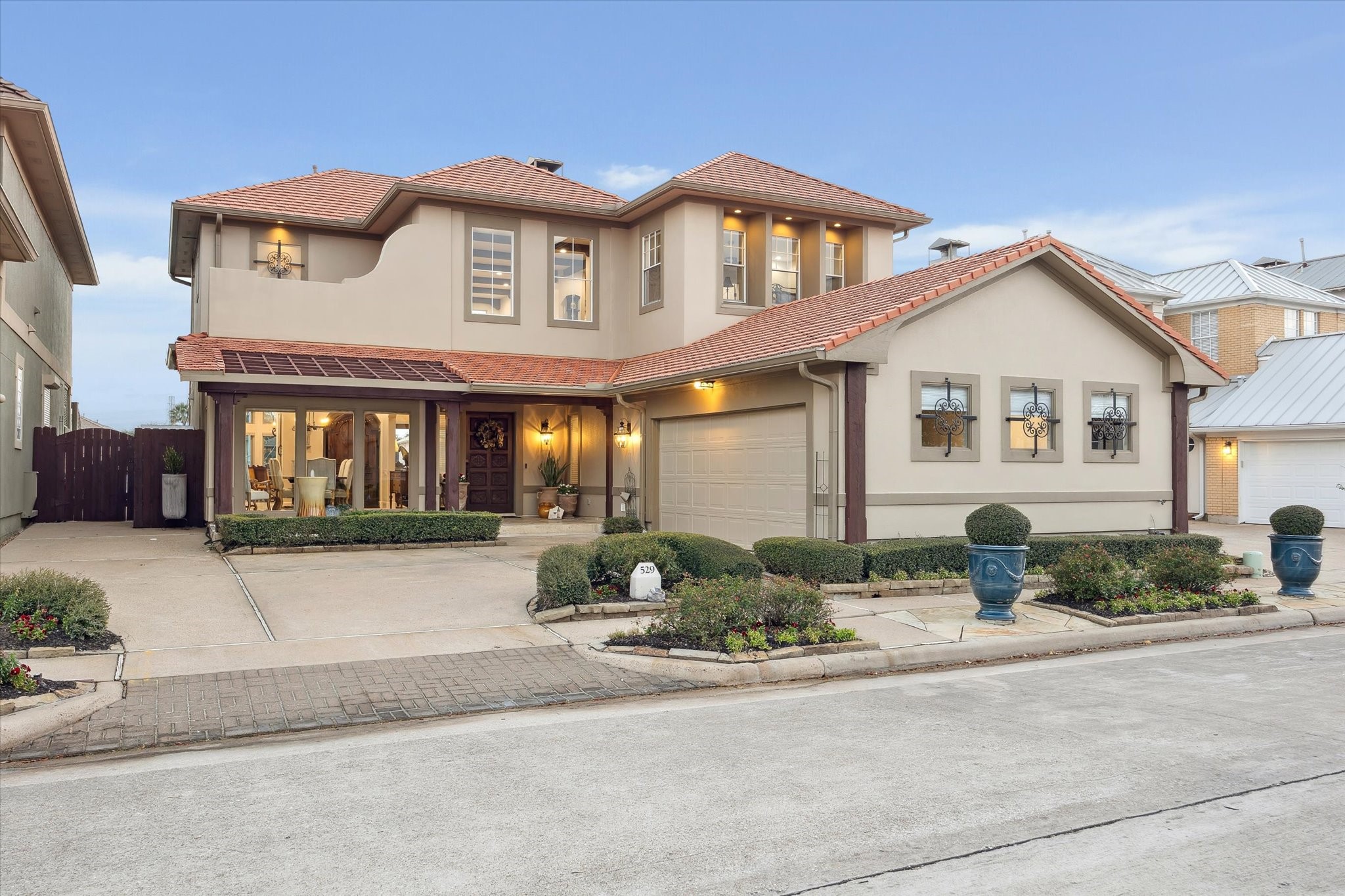 Listing photo 3