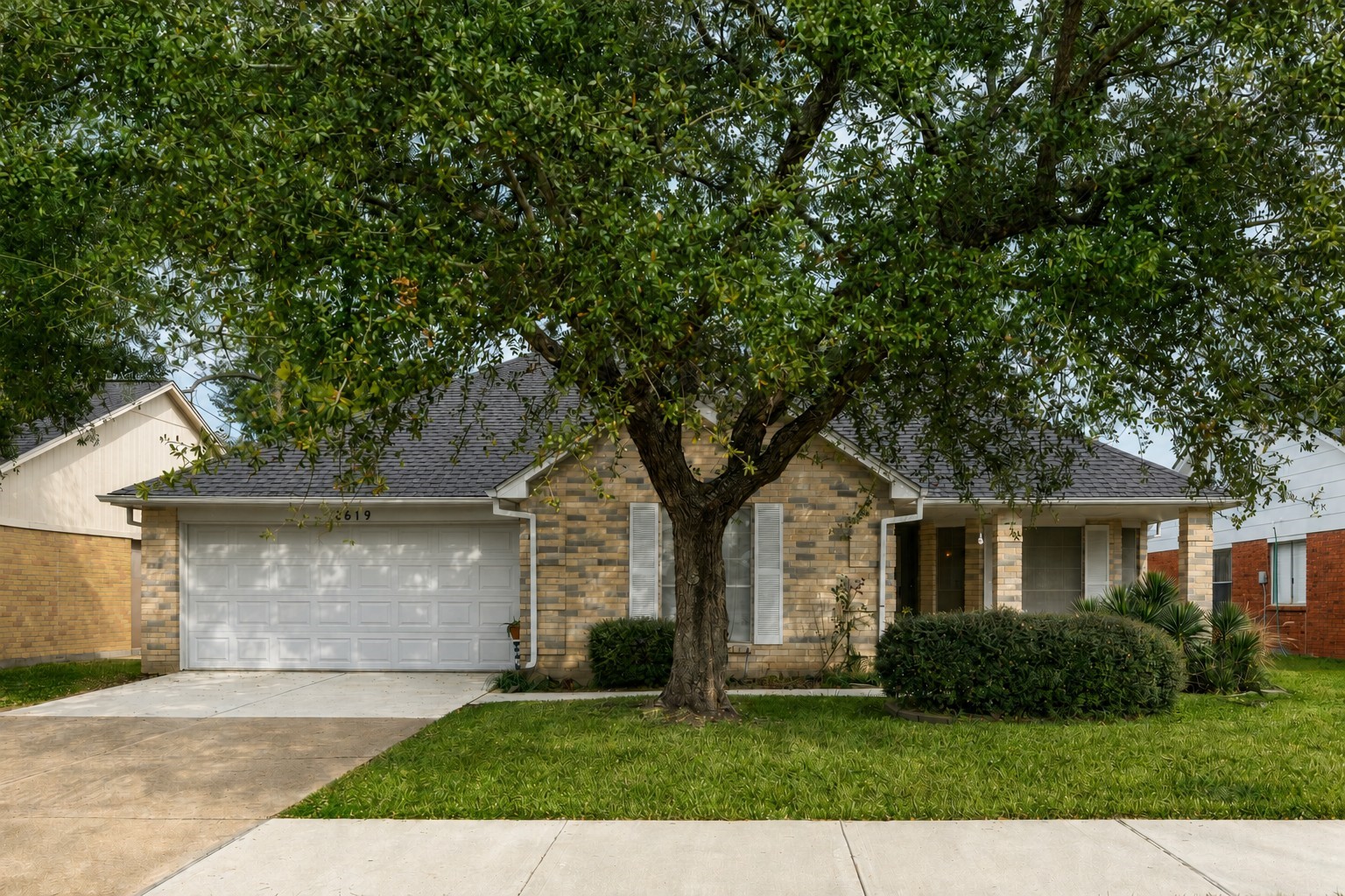 Listing photo 1