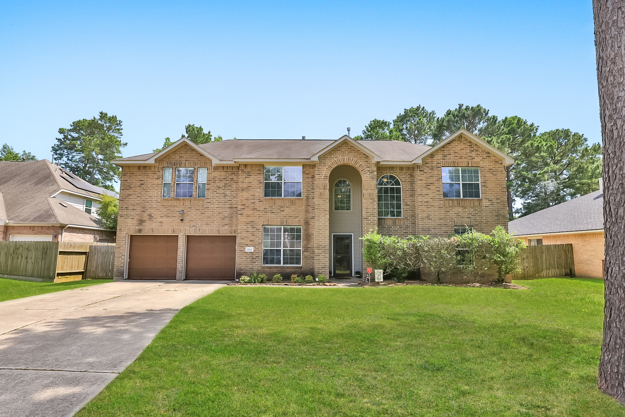 Listing photo 1