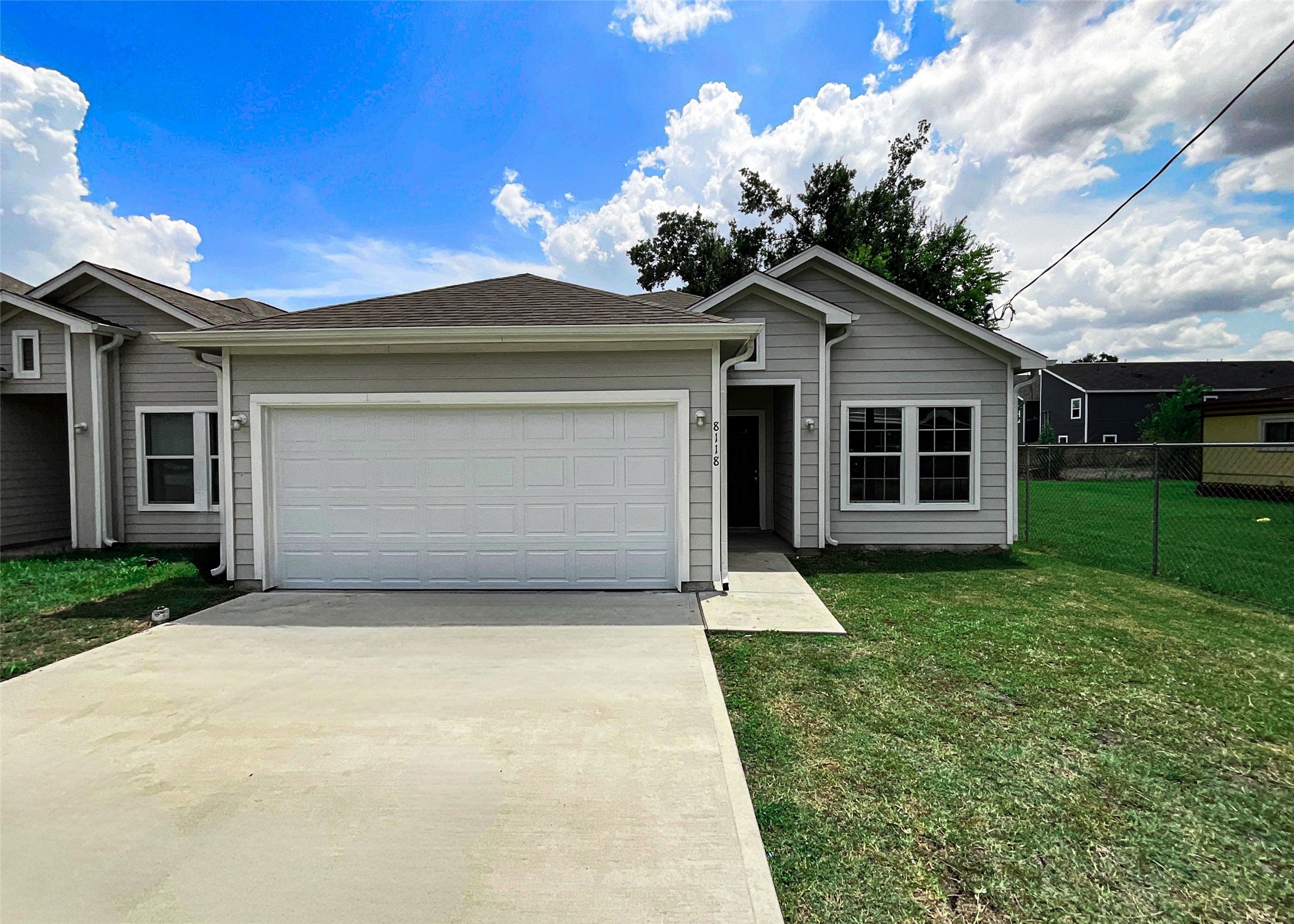 Listing photo 1