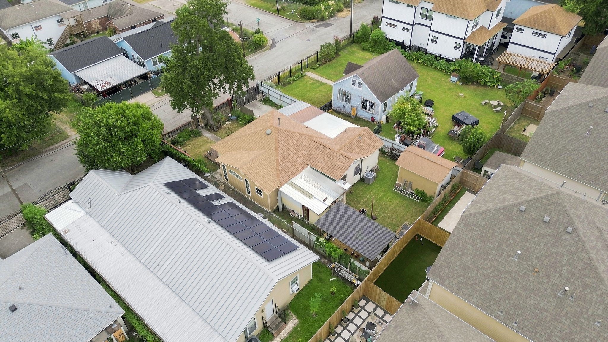 Listing photo 5