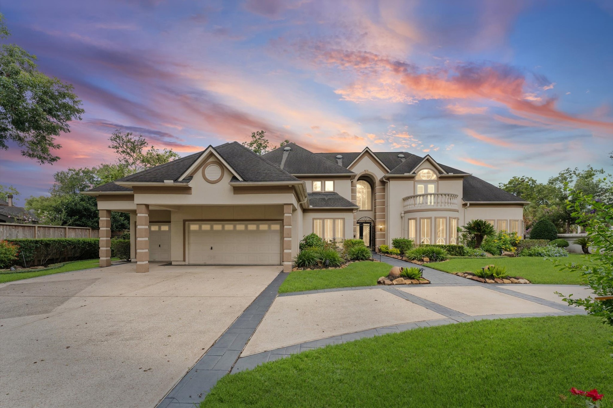 Listing photo 1