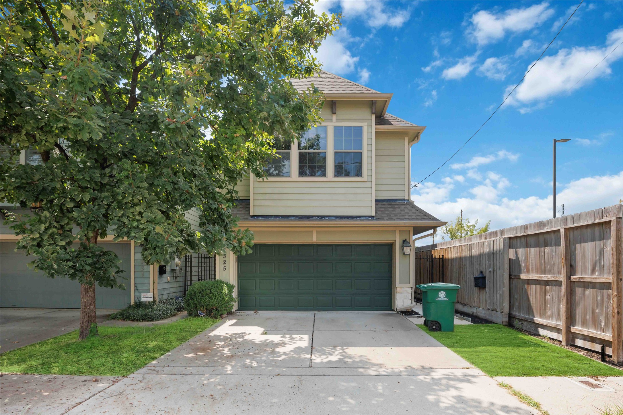 Listing photo 1